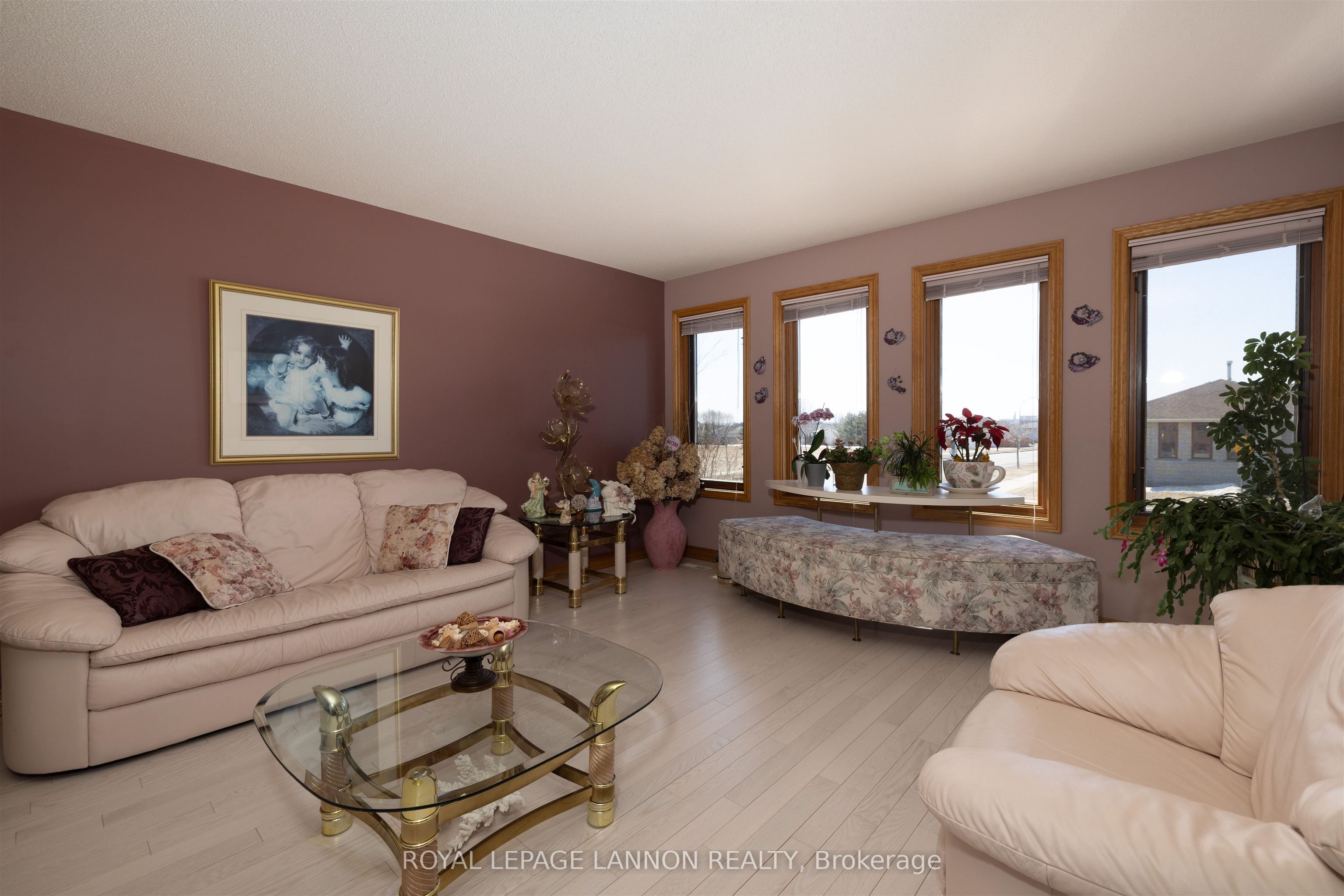 405 Riviera Drive, Thunder Bay, ON P7B 6K1 photo 2