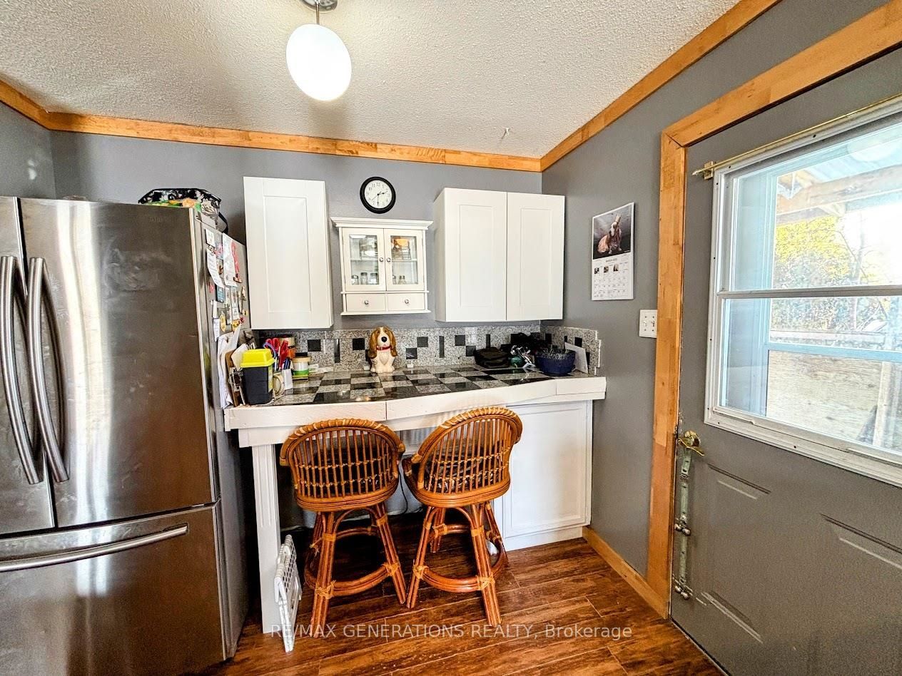 64 Hemlo Drive, Marathon, ON P0T 2E0 photo 5