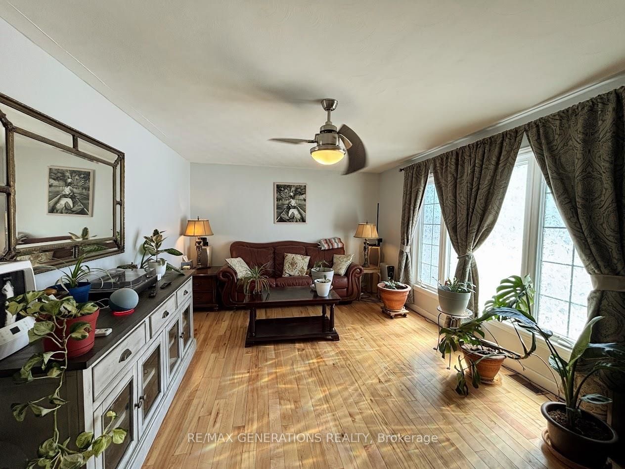 7 Swallow Drive, Manitouwadge, ON P0T 2C0 photo 2