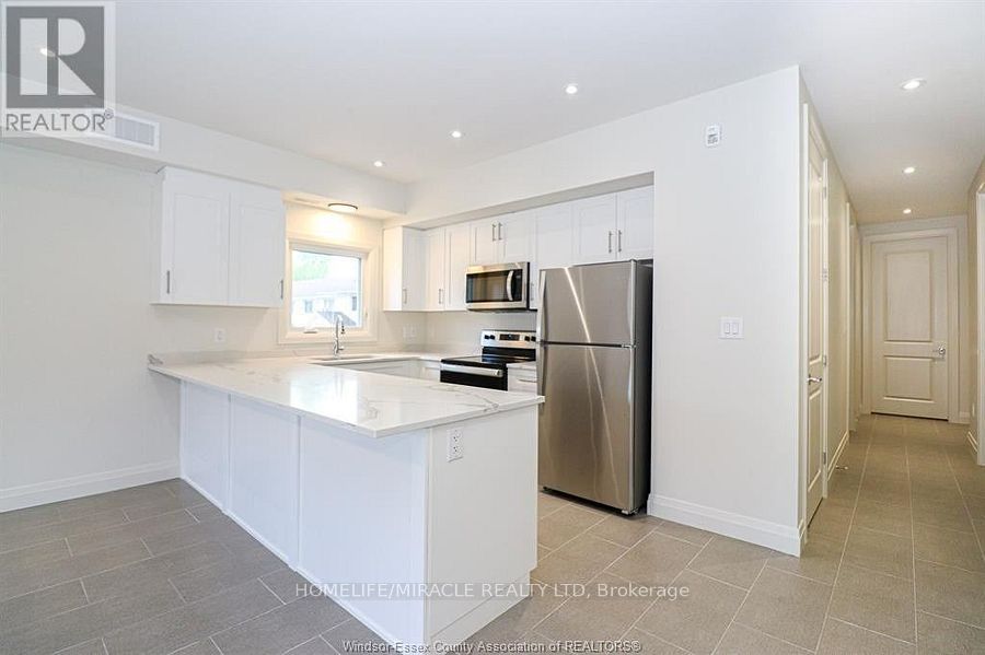 233 Watson Avenue 204, Windsor, ON N8S 3R8 photo 2