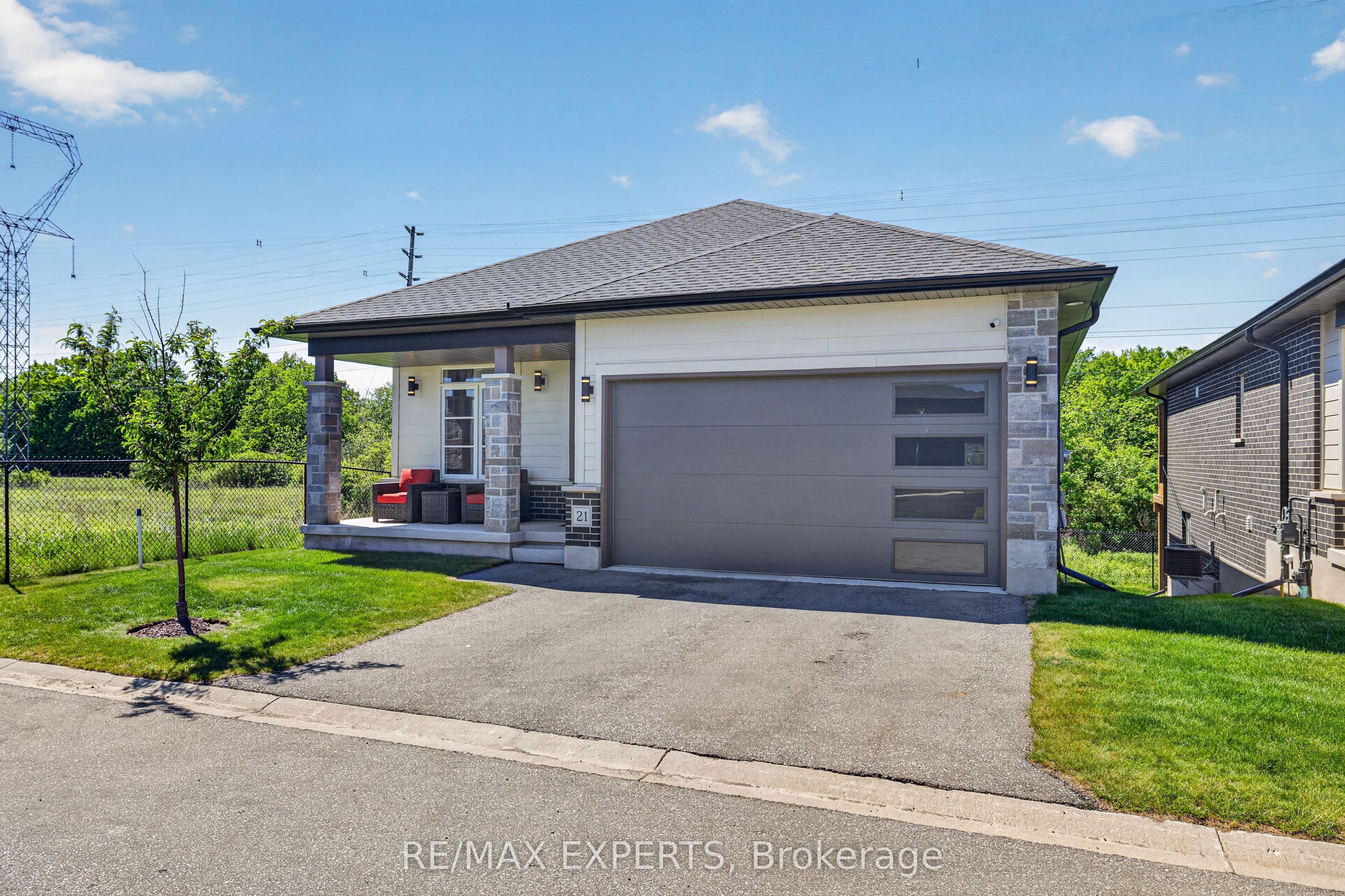 10 MCPHERSON Court 21, Central Elgin, ON N5R 0L8 photo 4
