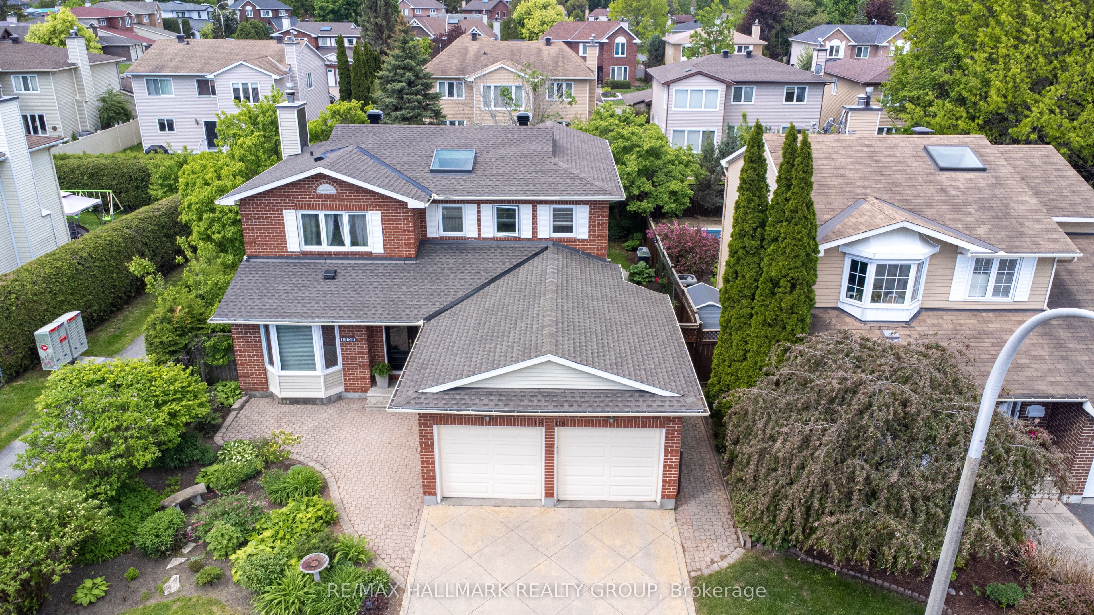 1808 Robinwood Place, Orleans - Convent Glen and Area, ON K1C 6L4 photo 3