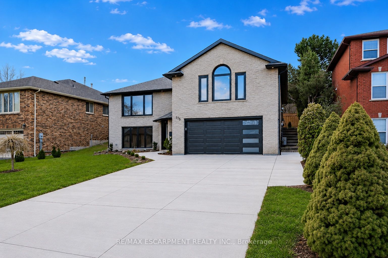 175 Bluebell Crescent, Hamilton, ON L9K 1E8 photo 2