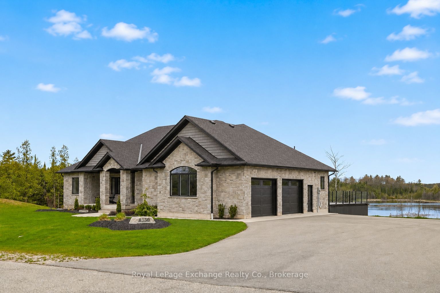 150 Louise Creek Crescent, West Grey, ON N0G 1S0 photo 2