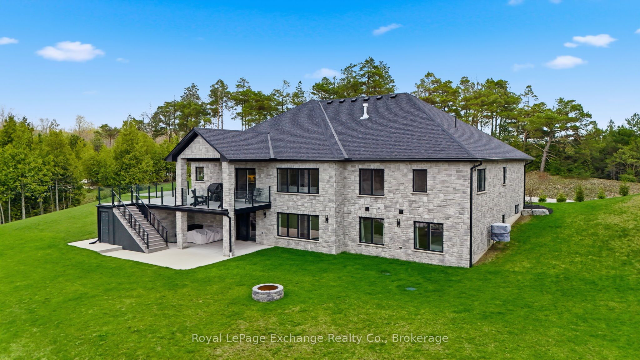 150 Louise Creek Crescent, West Grey, ON N0G 1S0 photo 3
