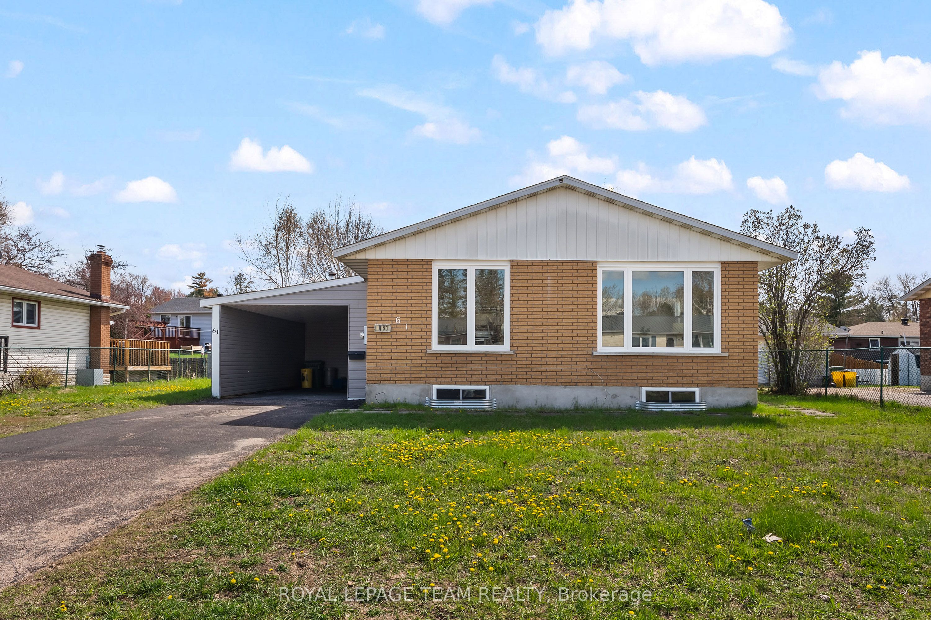 61 Herman Street, Petawawa, ON K8H 3B2