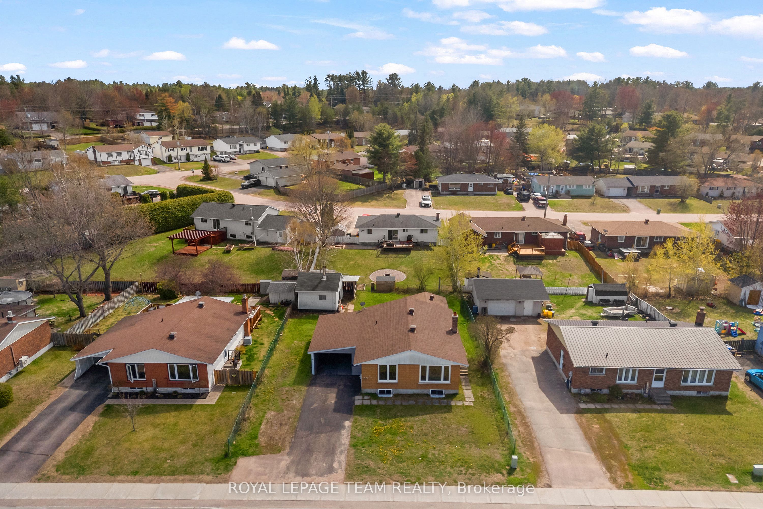 61 Herman Street, Petawawa, ON K8H 3B2 photo 5