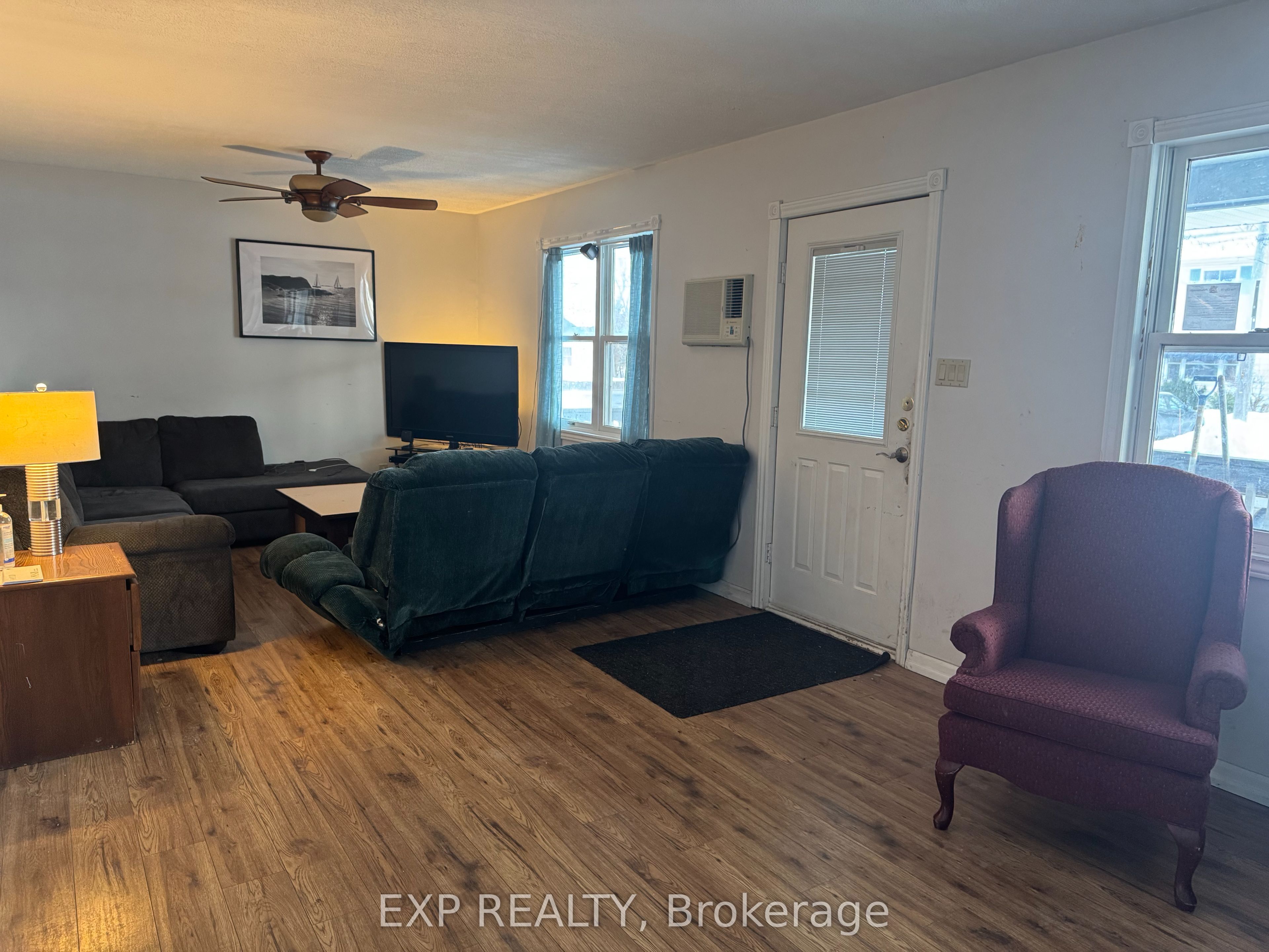 612 Romaine Street, Peterborough, ON K9J 2E4 photo 3