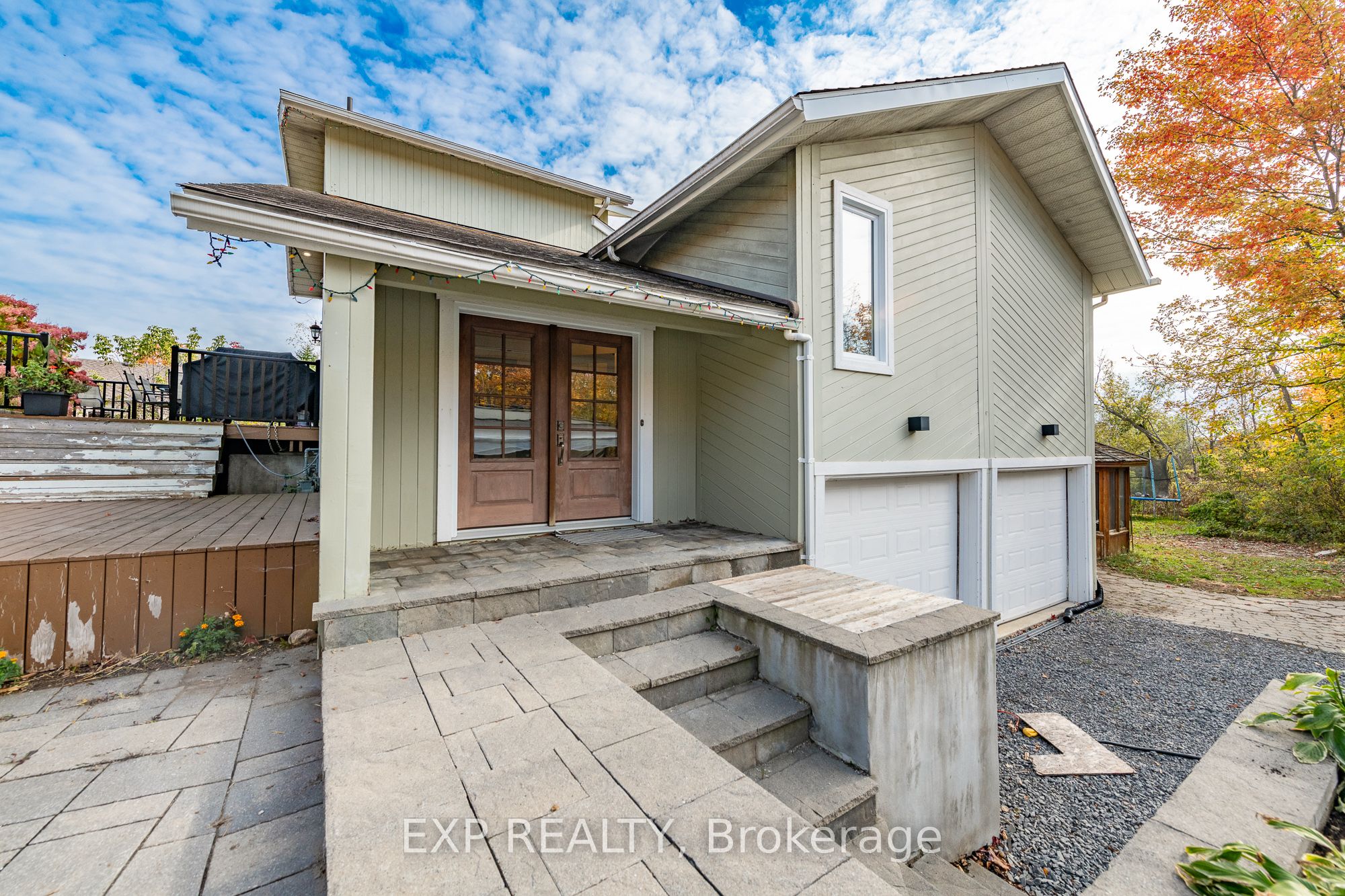 1238 Barnwell Crescent, Orleans - Cumberland and Area, ON K4B 1K4 photo 2