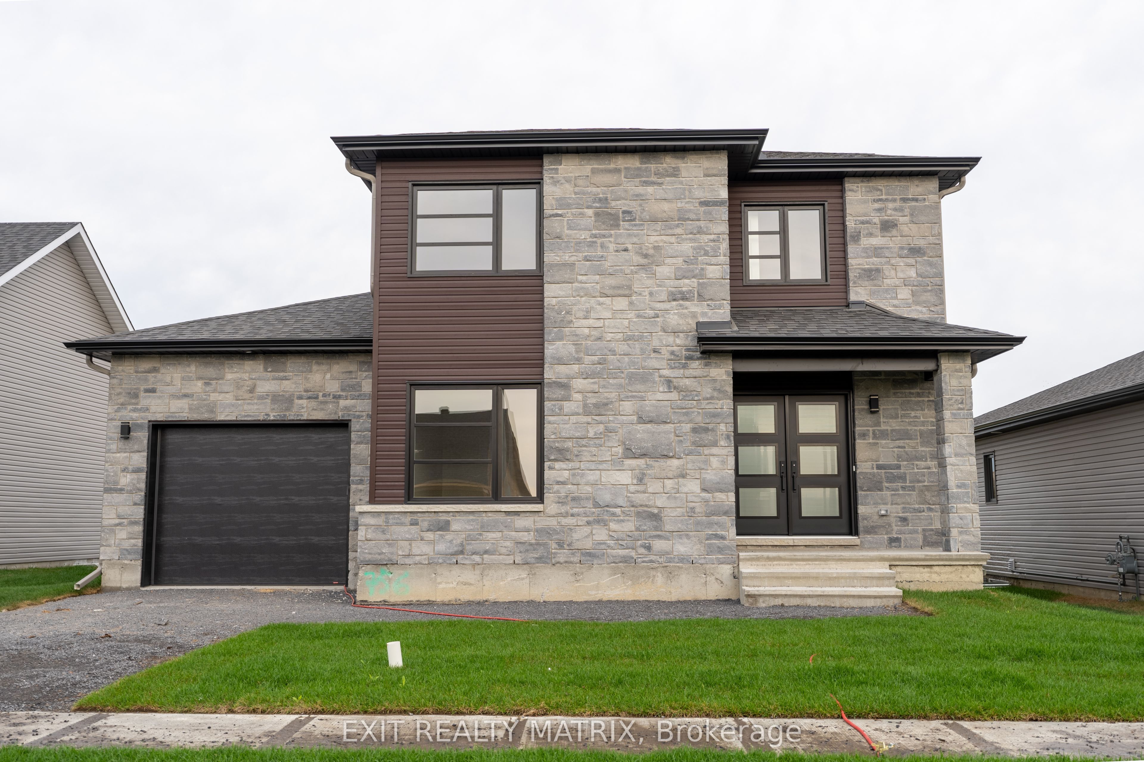 1416 Caroline Court, Cornwall, ON K6J 0C5