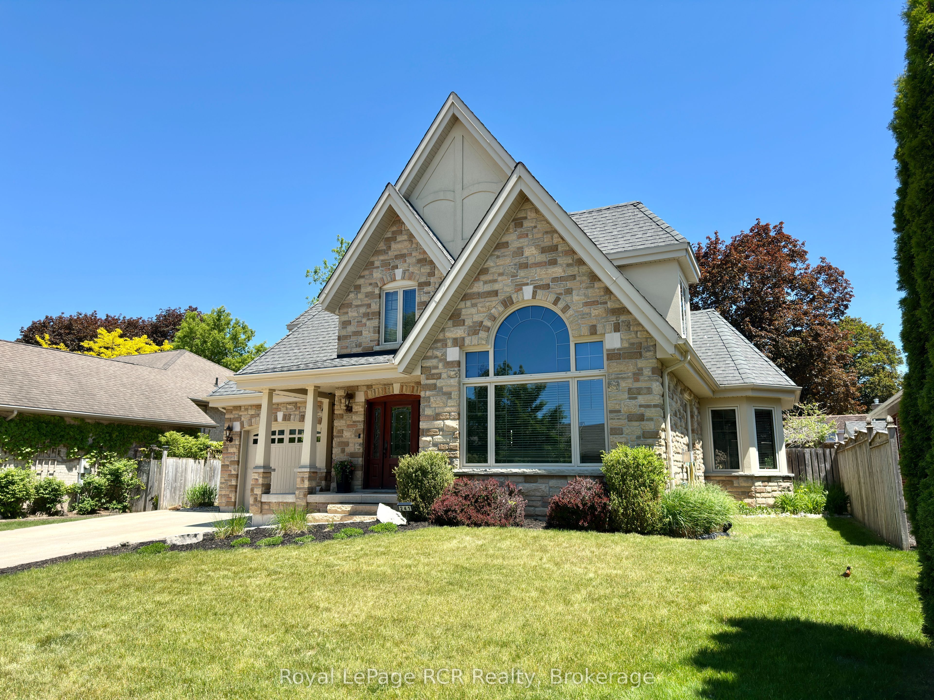 241 4th Street Crescent, Hanover, ON N4N 3S9 photo 3