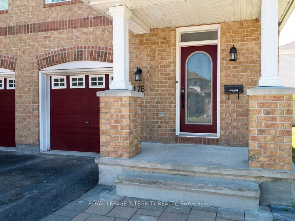 176 Parkin Circle, Blossom Park - Airport and Area, ON K1T 4G4 photo 2