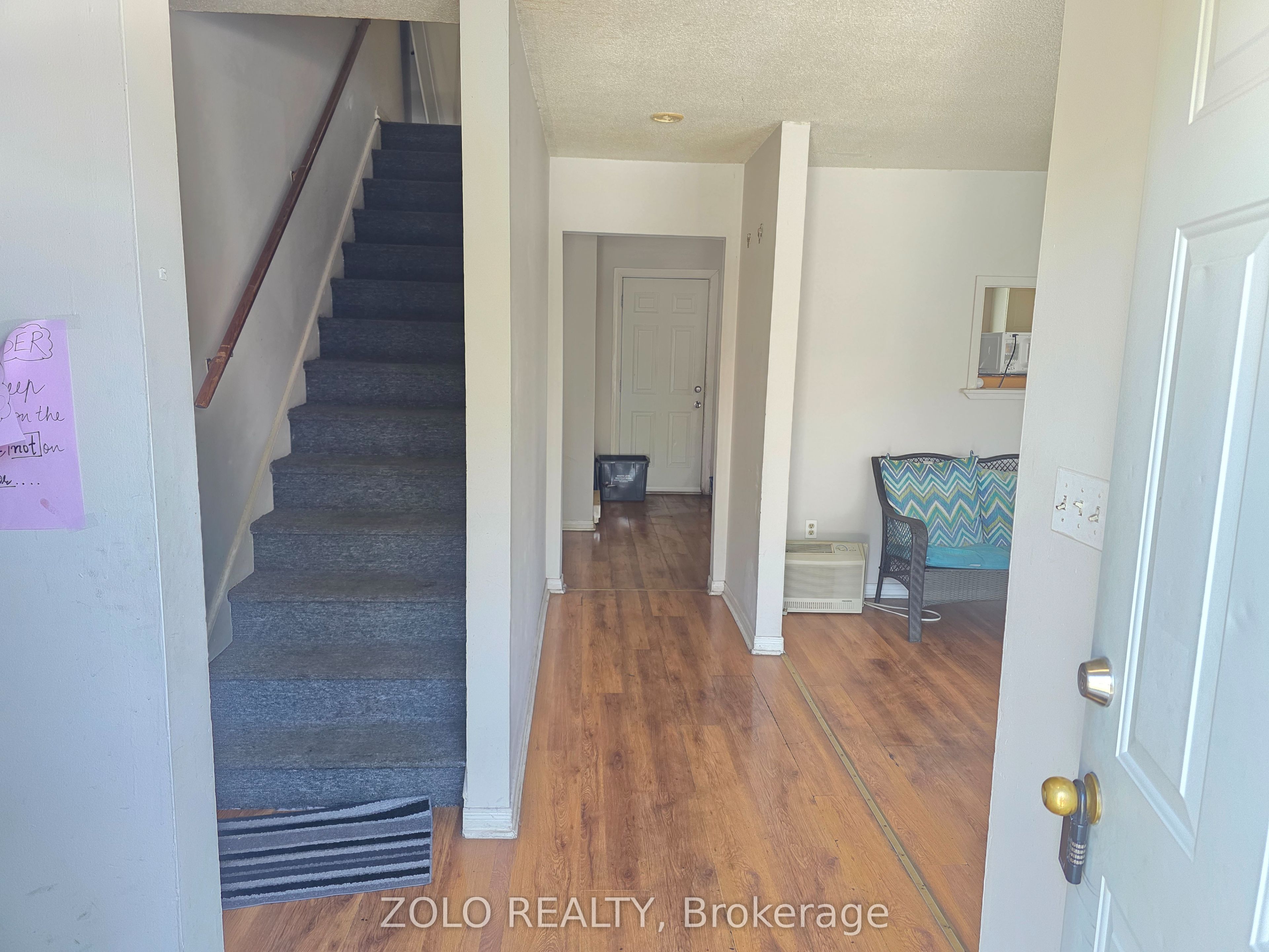 90 Rosemund Crescent 35, Kingston, ON K7M 6Z4 photo 3