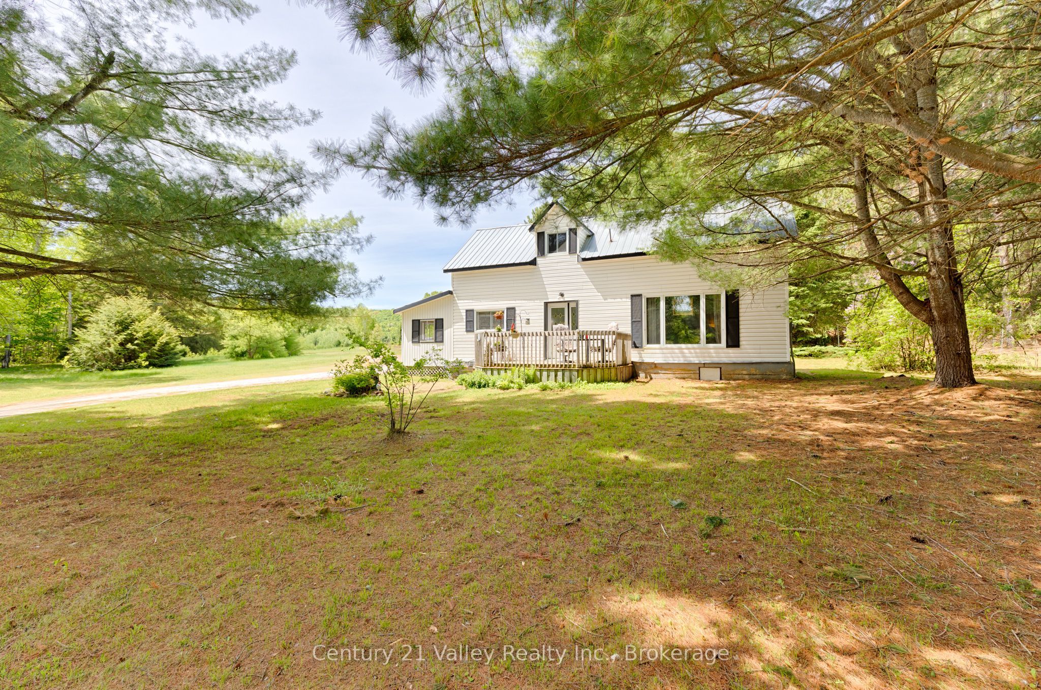 5835A Matawatchan Road, Greater Madawaska, ON K0J 1R0