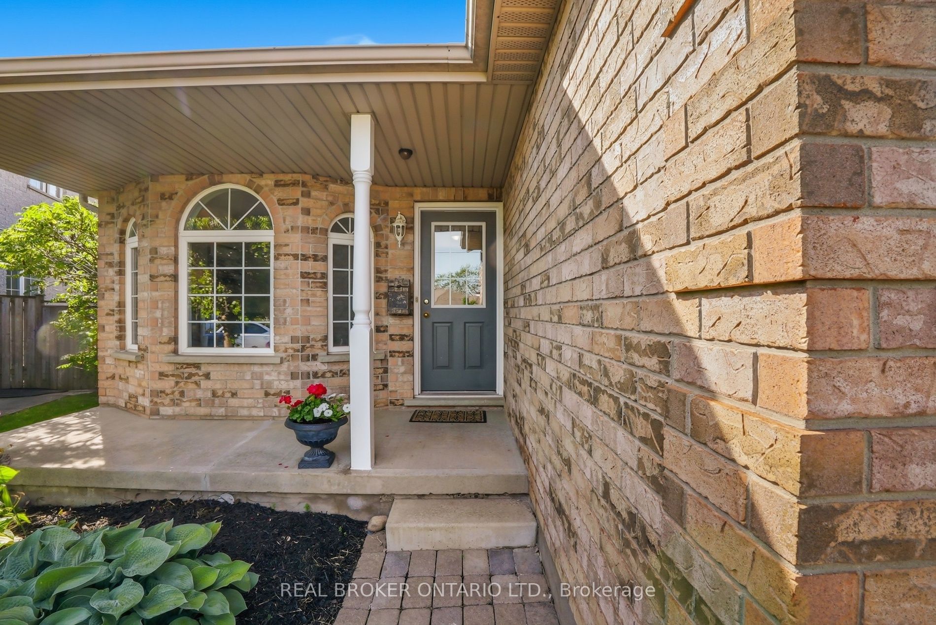 26 Kelly Court, Guelph, ON N1K 1W3 photo 5
