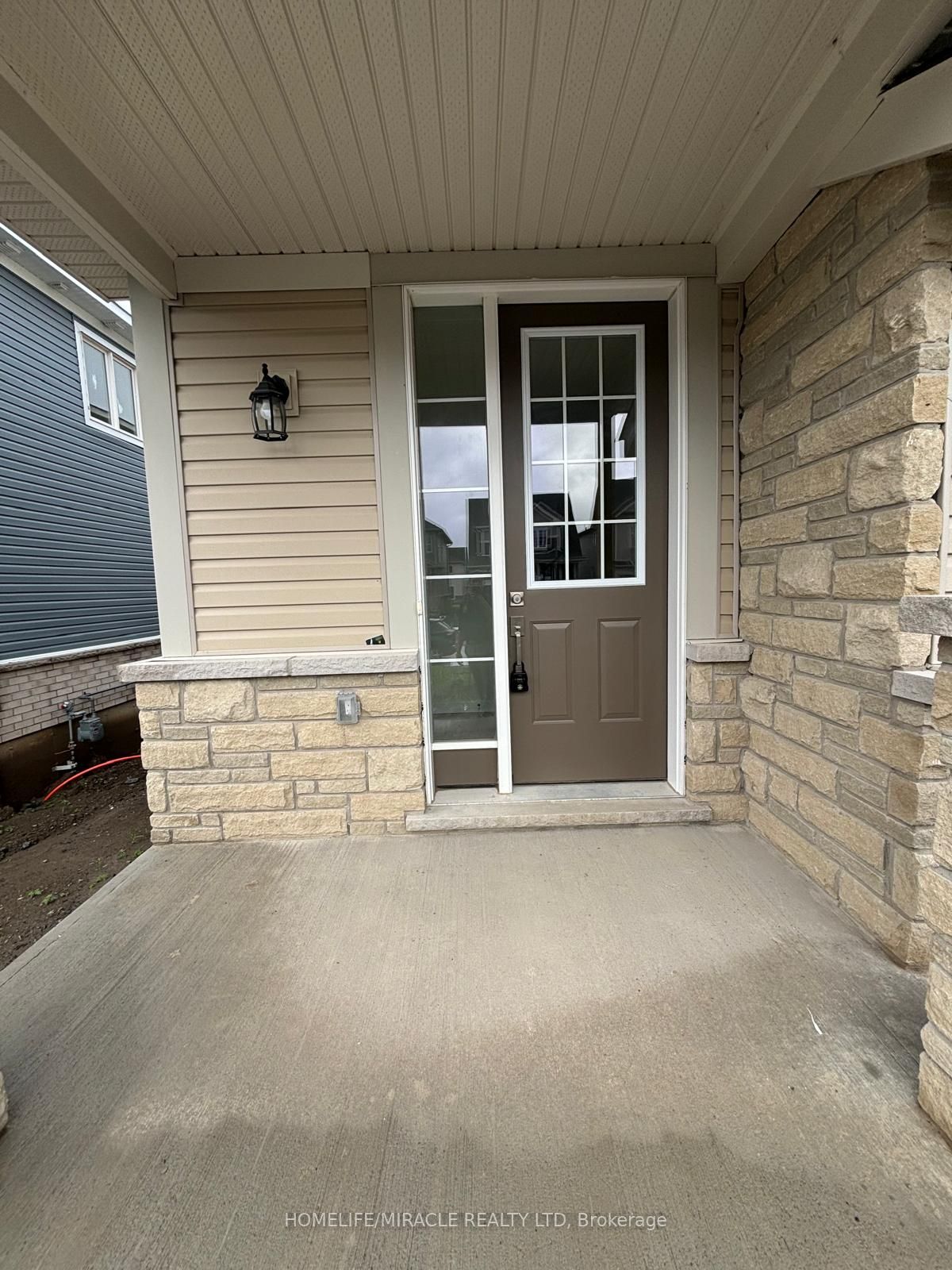 80 Oakmont Drive, Loyalist, ON K0H 1G0 photo 2