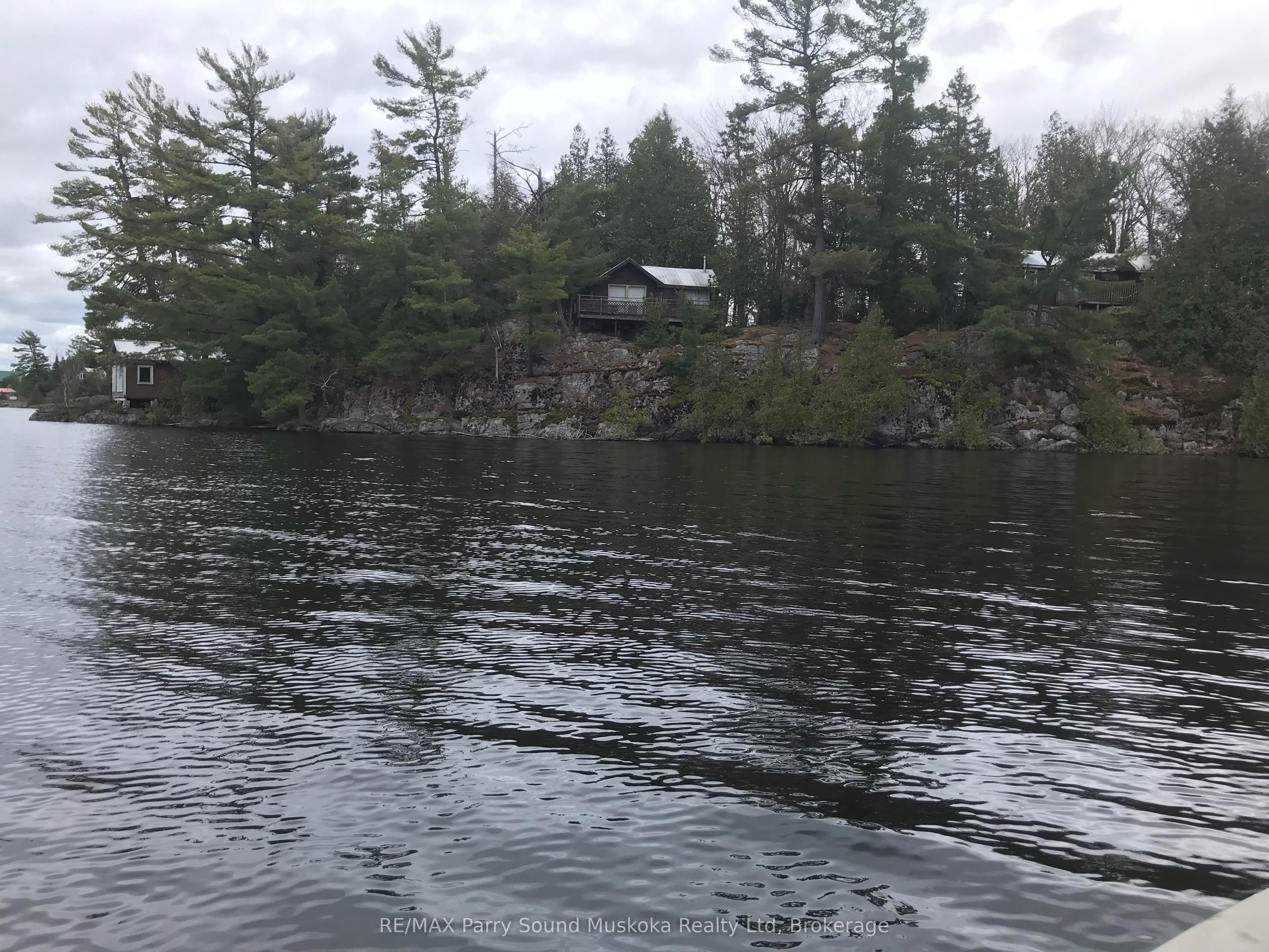 66E Pickerel River, Parry Sound Remote Area, ON P0G 1J0 photo 3
