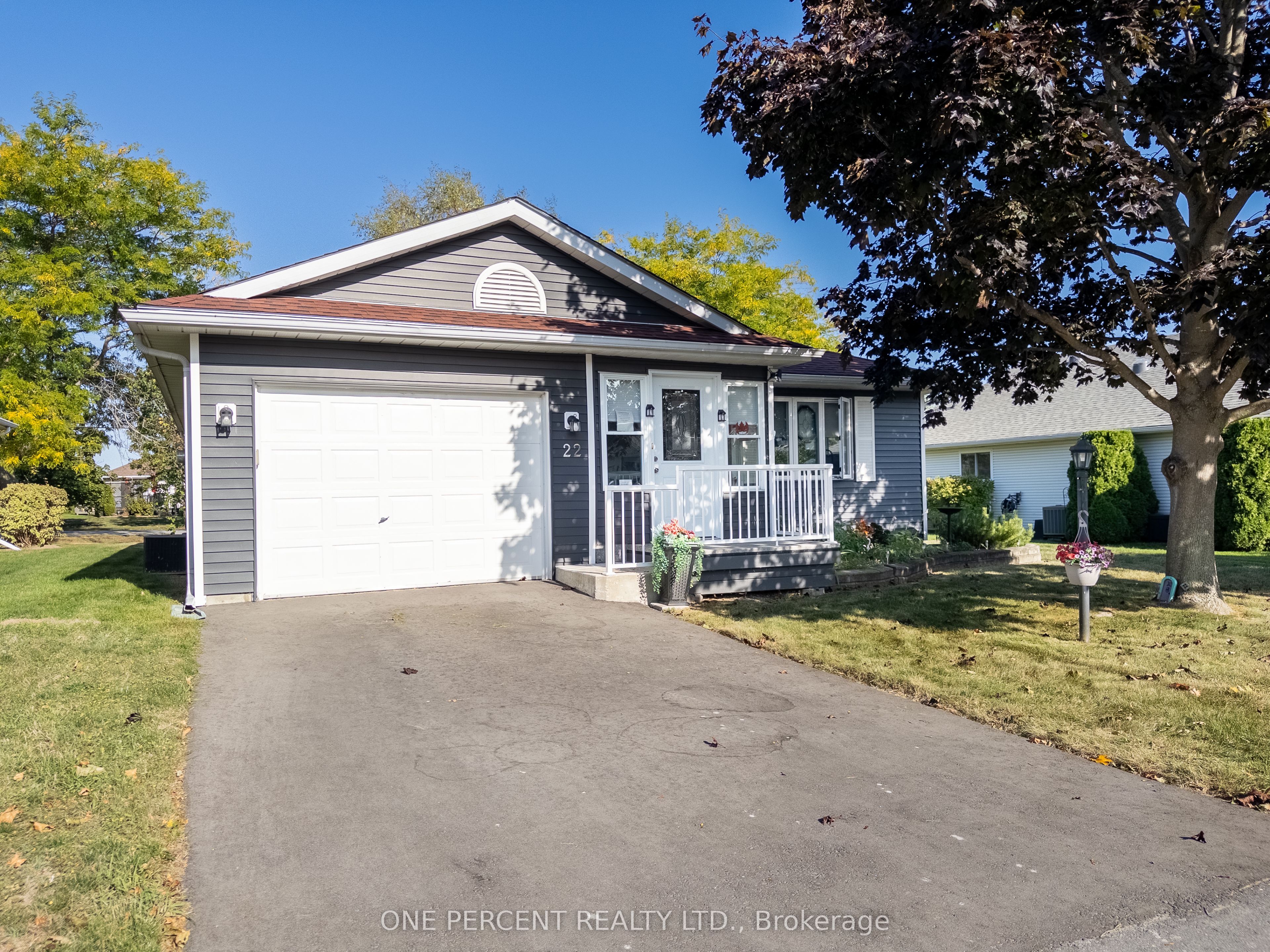 22 HERITAGE Drive, Prince Edward County, ON K0K 3L0 photo 2