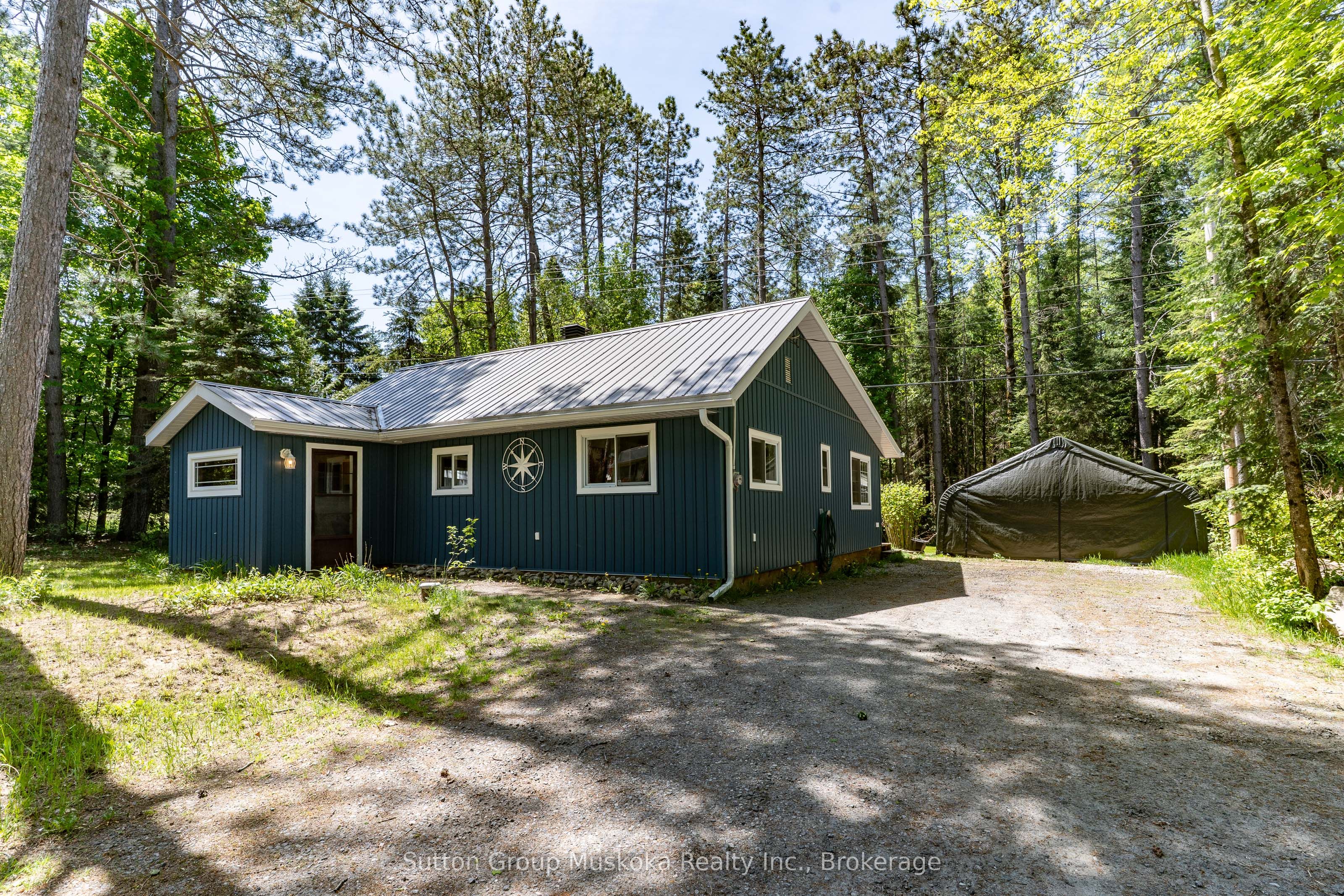 290 South Waseosa Lake Road, Huntsville, ON P1H 2N5