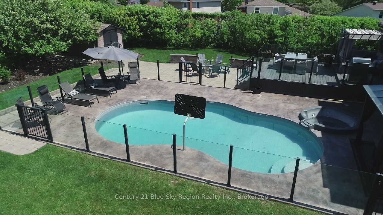 790 LAURENTIAN Avenue, North Bay, ON P1B 7T8 photo 3