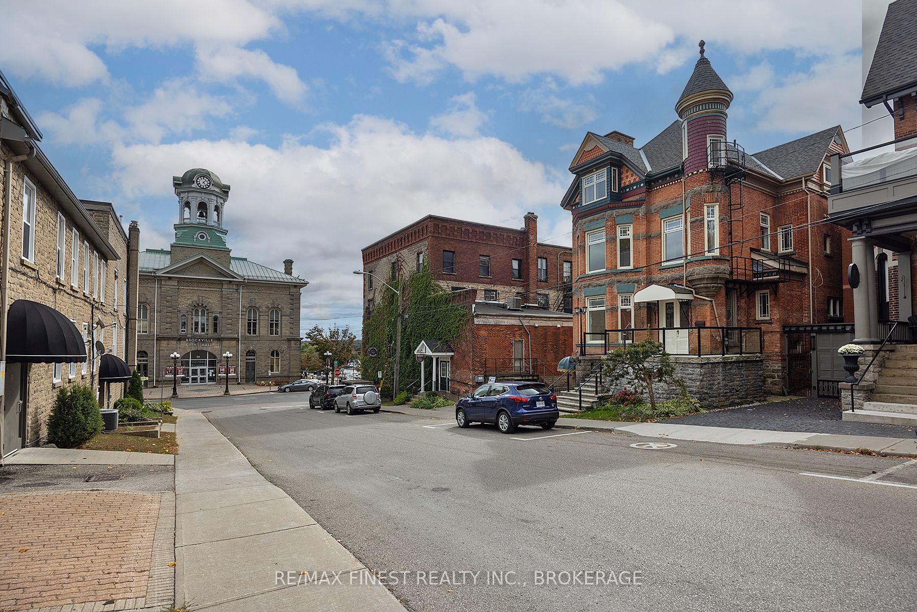 10 Victoria Avenue, Brockville, ON K6V 2B1 photo 2