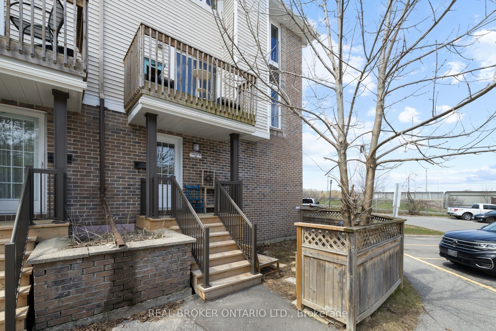 7 Timberview Way 3, Bells Corners and South to Fallowfield, ON K2H 9M5 photo 2