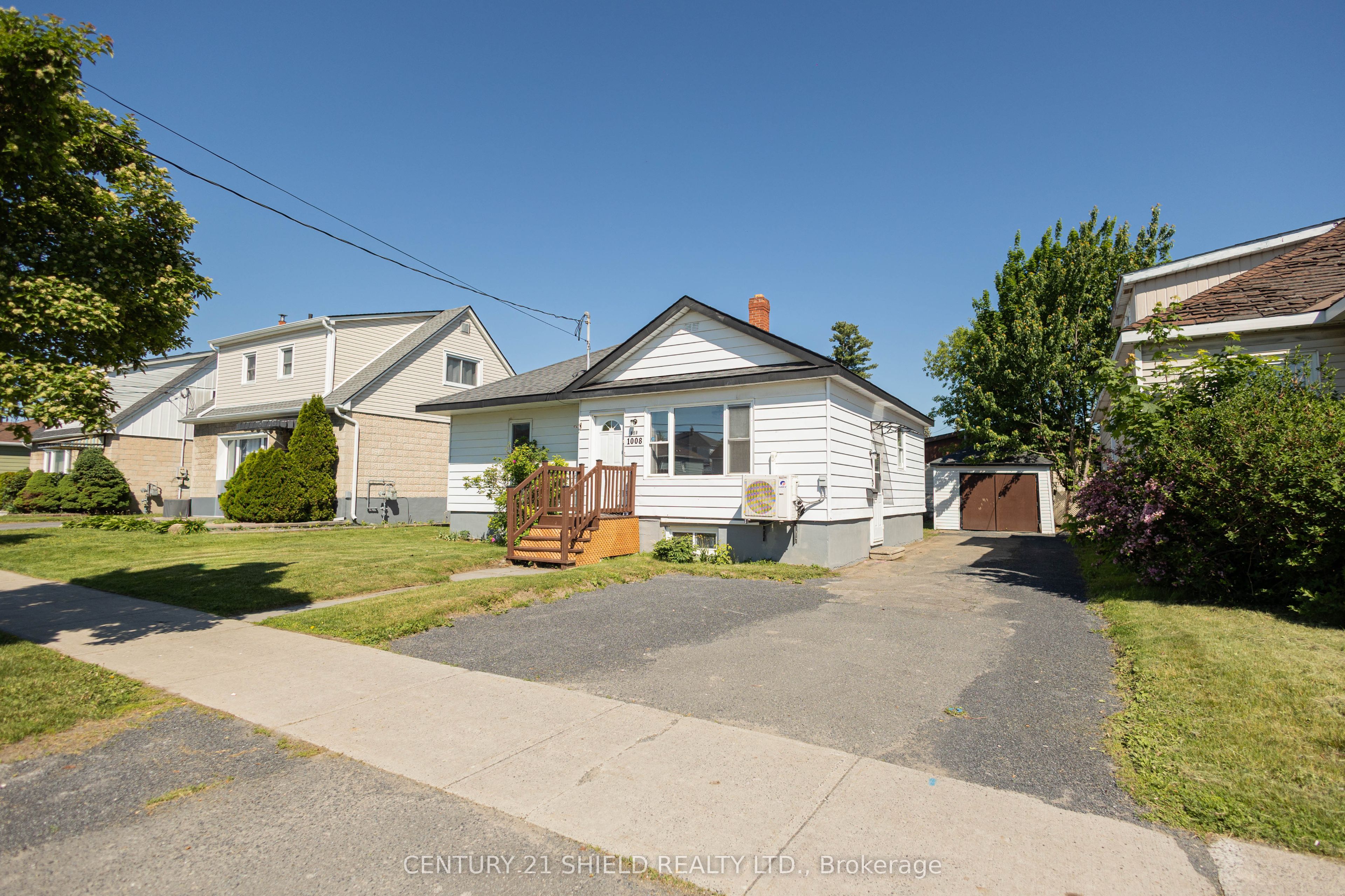 1008 Second Street E. Street, Cornwall, ON K6H 2A9