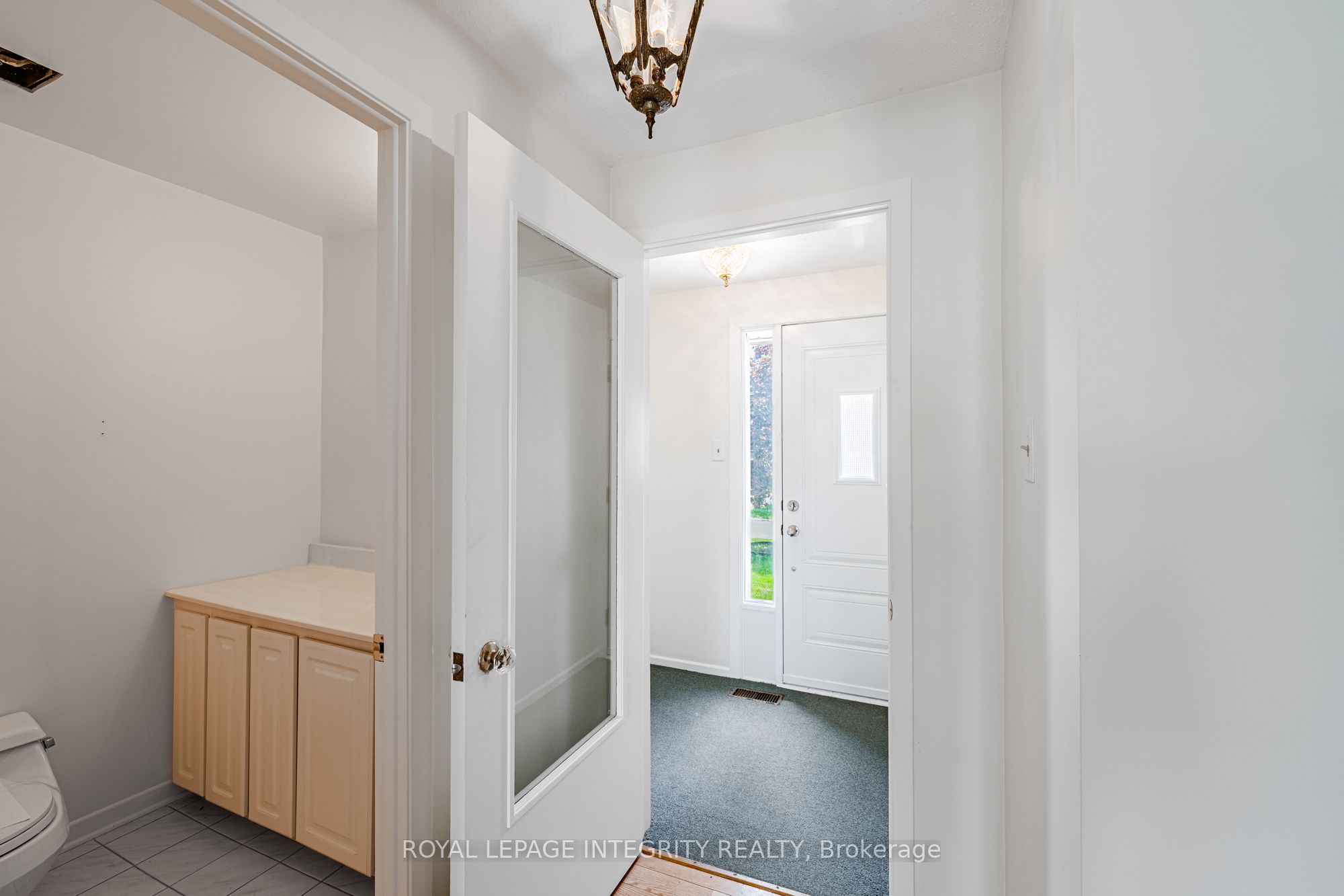 32C Benlea Drive, Tanglewood - Grenfell Glen - Pineglen, ON K2G 4A8 photo 2