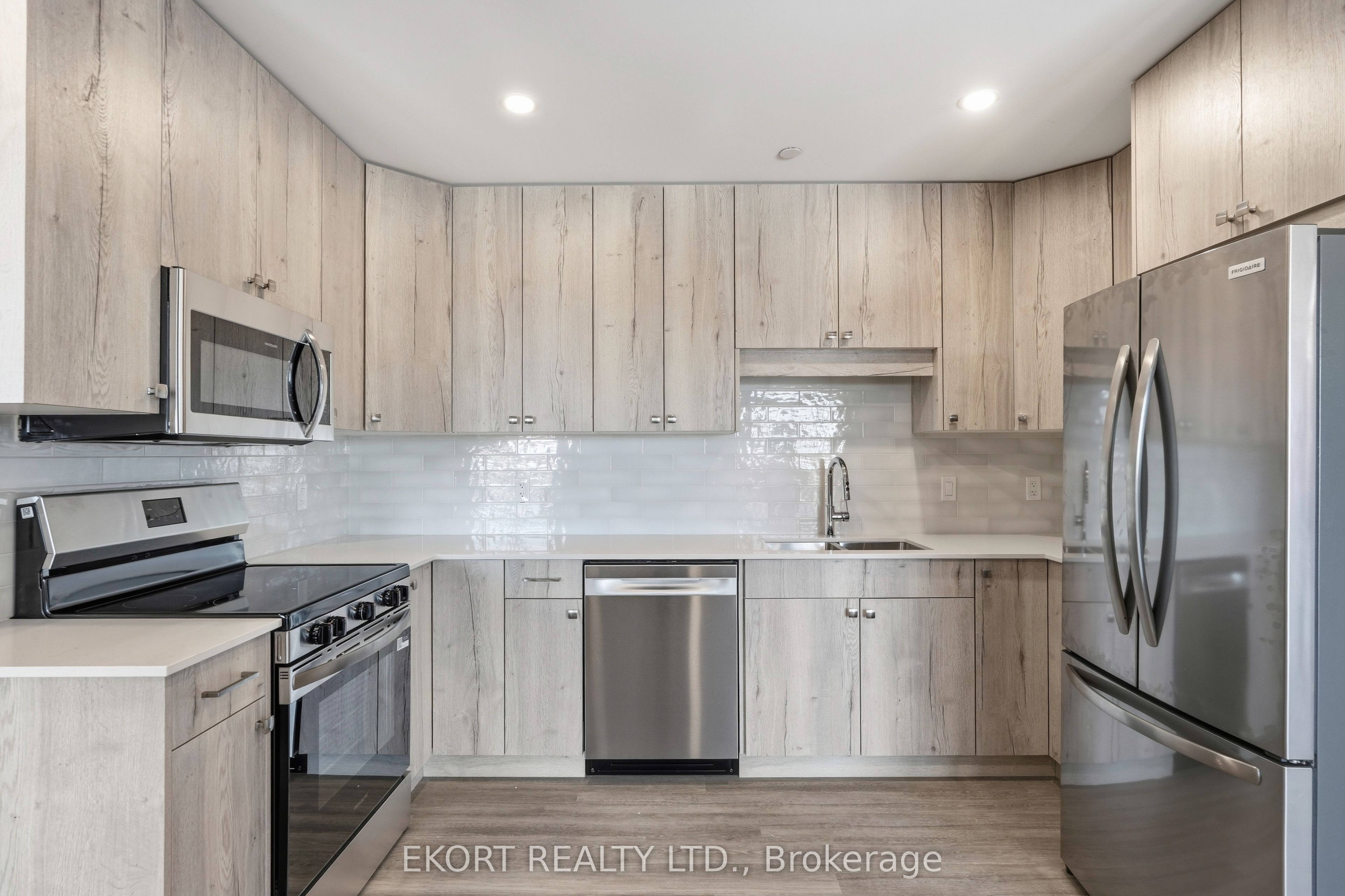 156A Wims Way 702, Belleville, ON K8N 0H9 photo 3