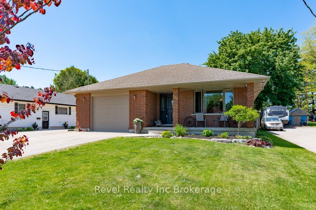 355 Oxford Avenue, Ingersoll, ON N5C 3H5