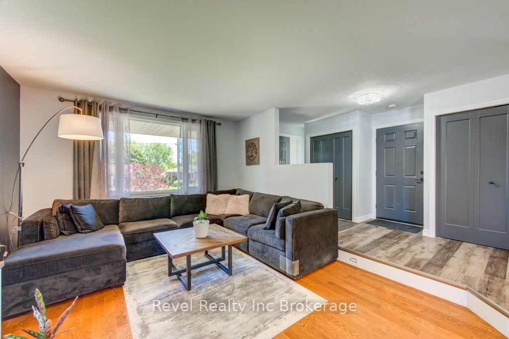 355 Oxford Avenue, Ingersoll, ON N5C 3H5 photo 4