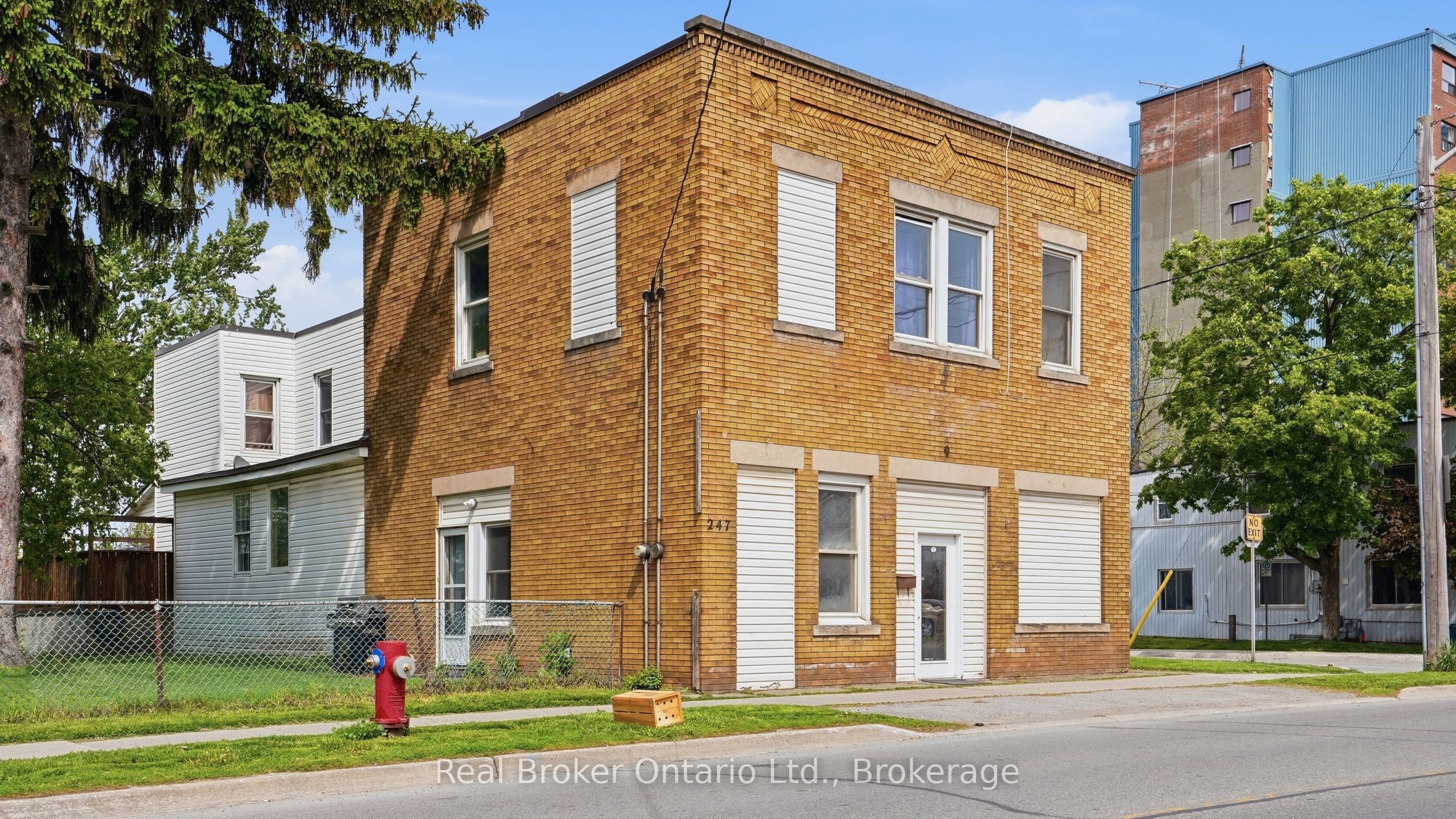 247 King Street, Welland, ON L3B 3J9 photo 2
