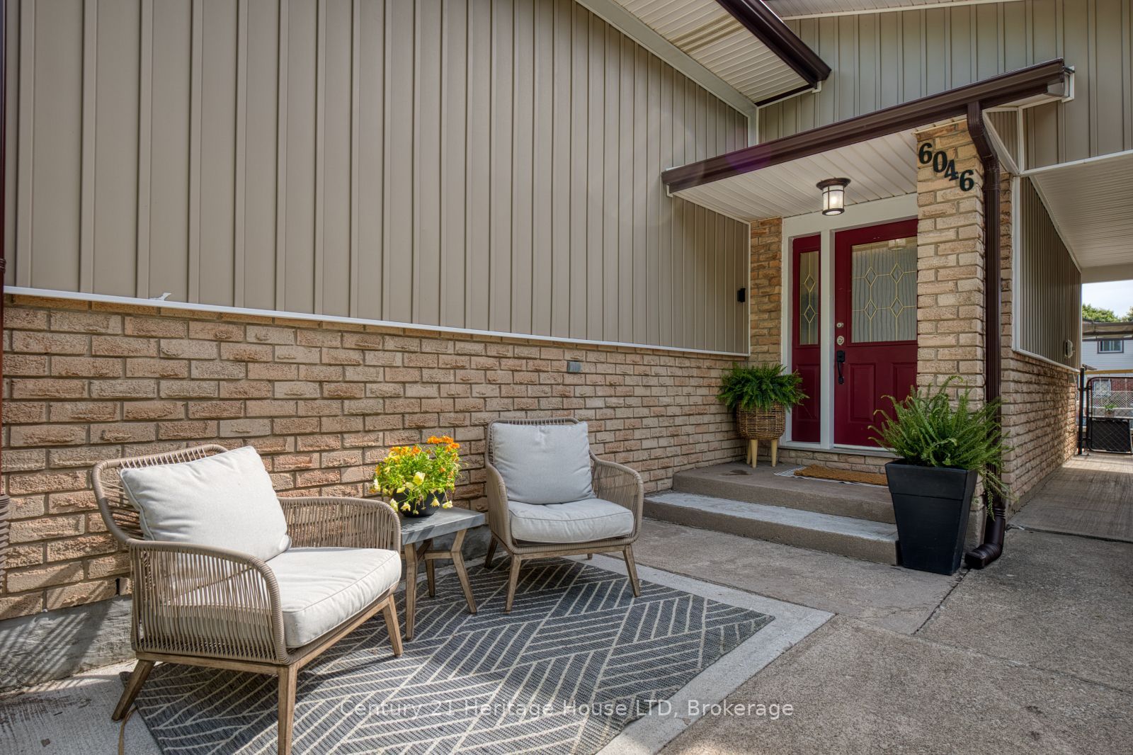 6046 Eldorado Avenue, Niagara Falls, ON L2H 2E7 photo 3