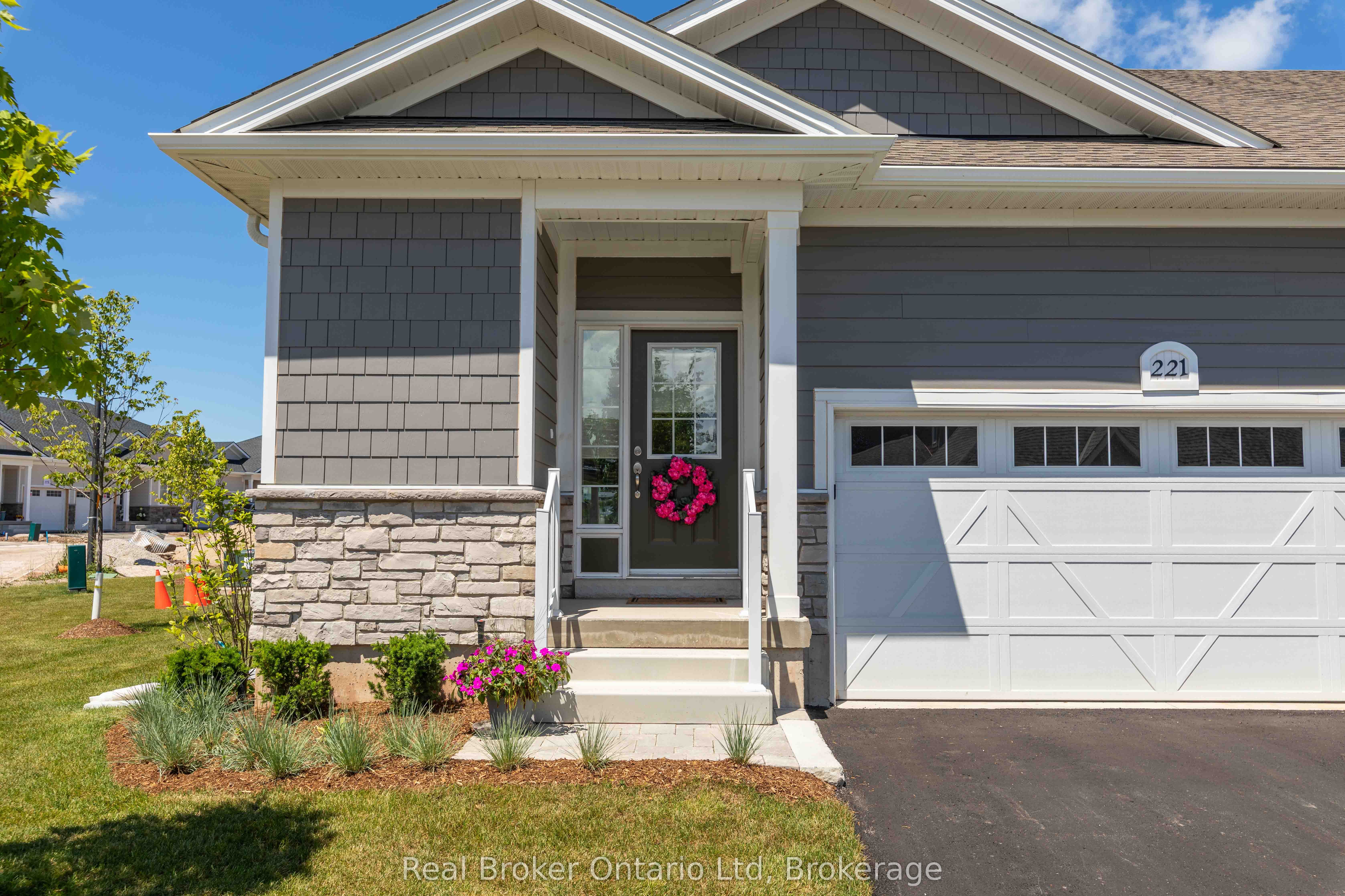221 Ironwood Way, Georgian Bluffs, ON N0H 1S0 photo 3