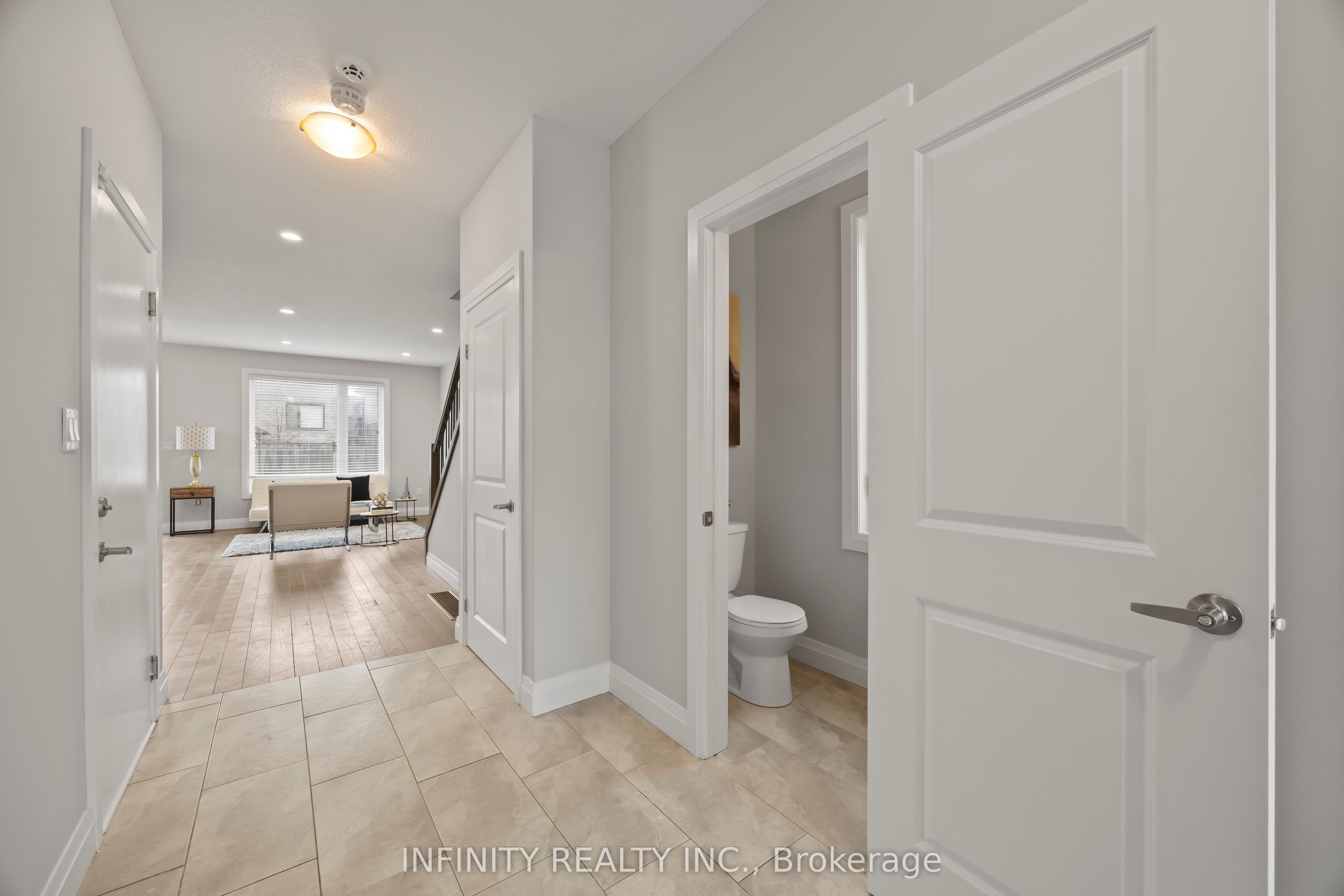 2161 Tribalwood Street, London North, ON N6G 0R5 photo 2