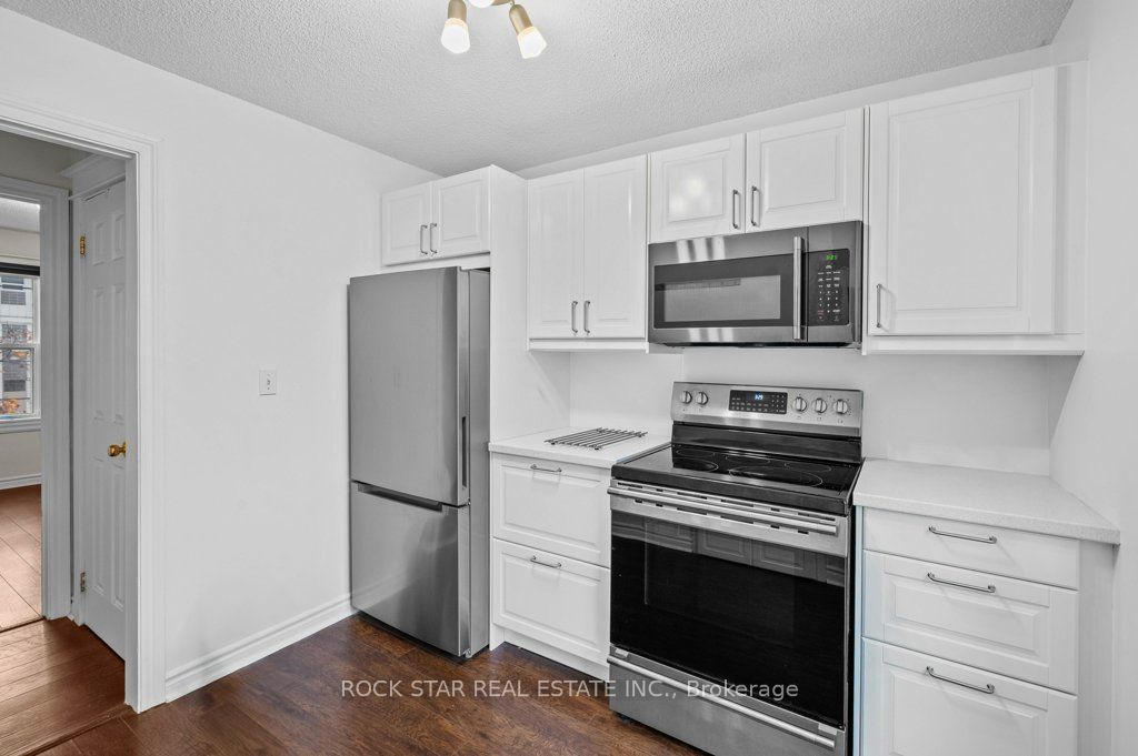 15 Melrose Avenue N Upper, Hamilton, ON L8L 6X3 photo 2
