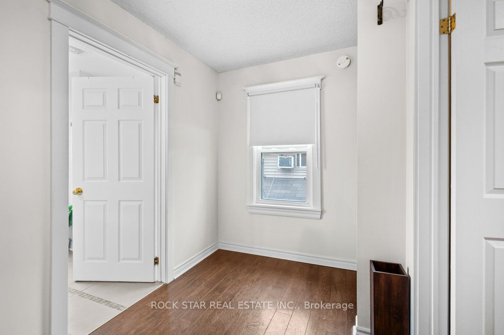 15 Melrose Avenue N Upper, Hamilton, ON L8L 6X3 photo 4