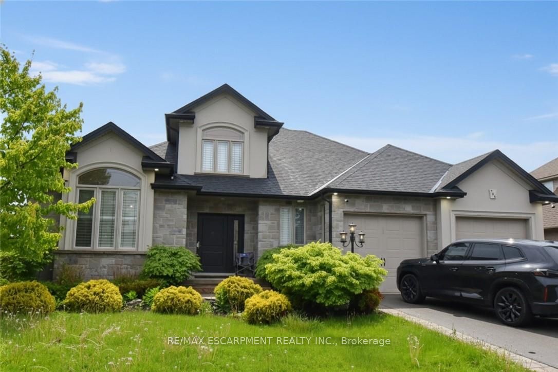 708 Winston Road, Grimsby, ON L3M 4E8