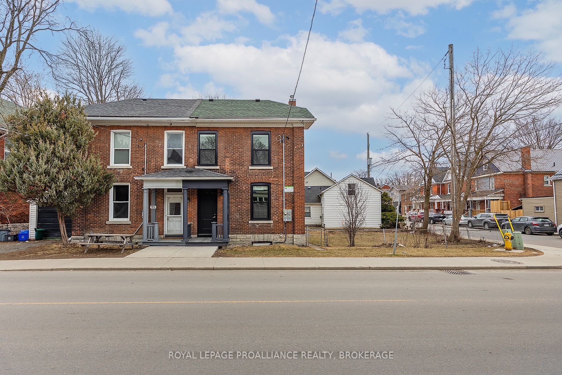 93 Division Street, Kingston, ON K7L 3M2 photo 2