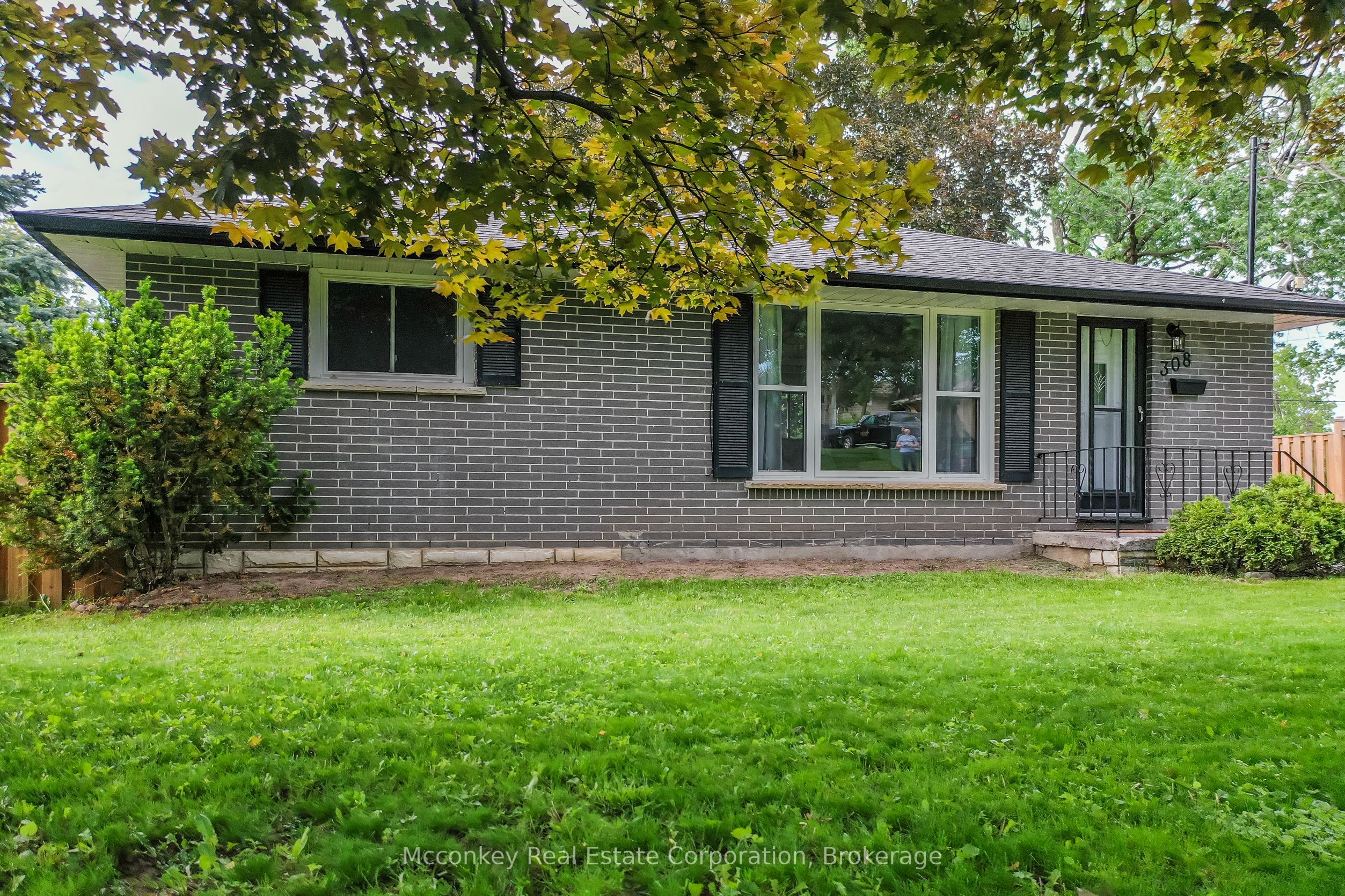 308 Collison Avenue, Peterborough, ON K9J 1A6 photo 3