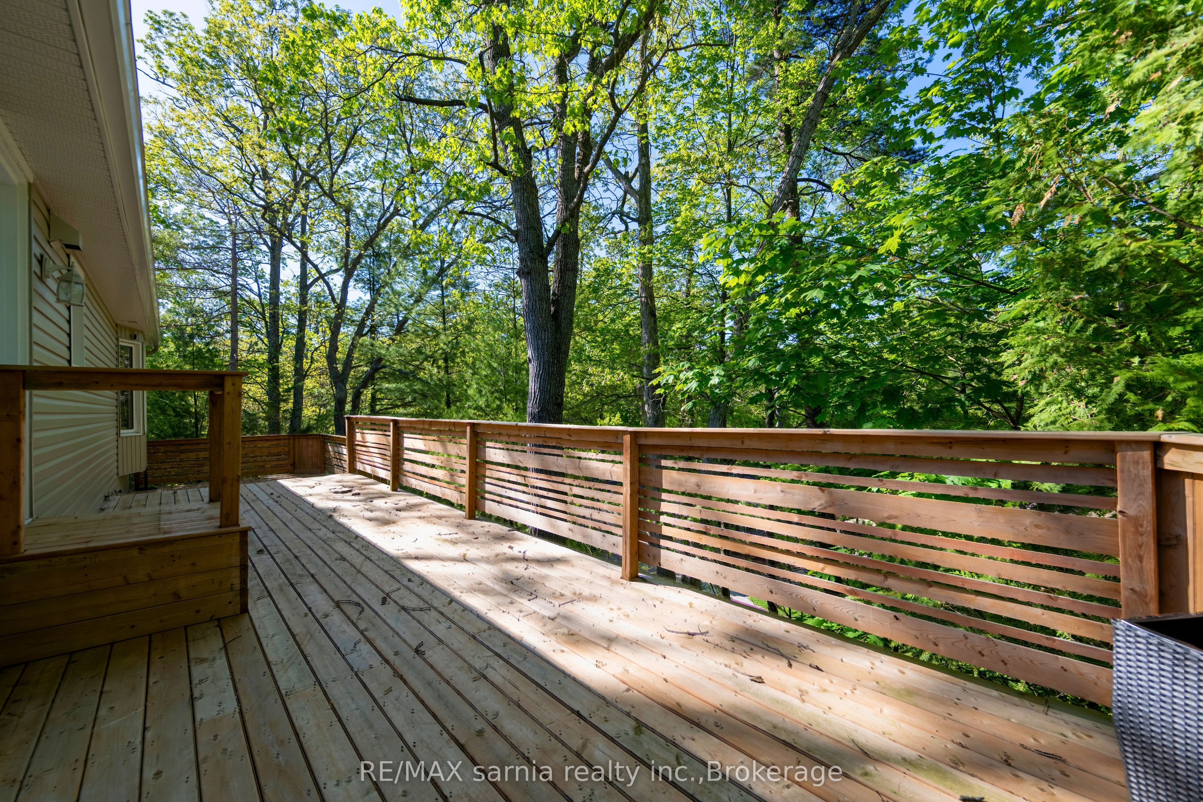 9826 Northville Crescent 14, Lambton Shores, ON N0M 2N0 photo 2