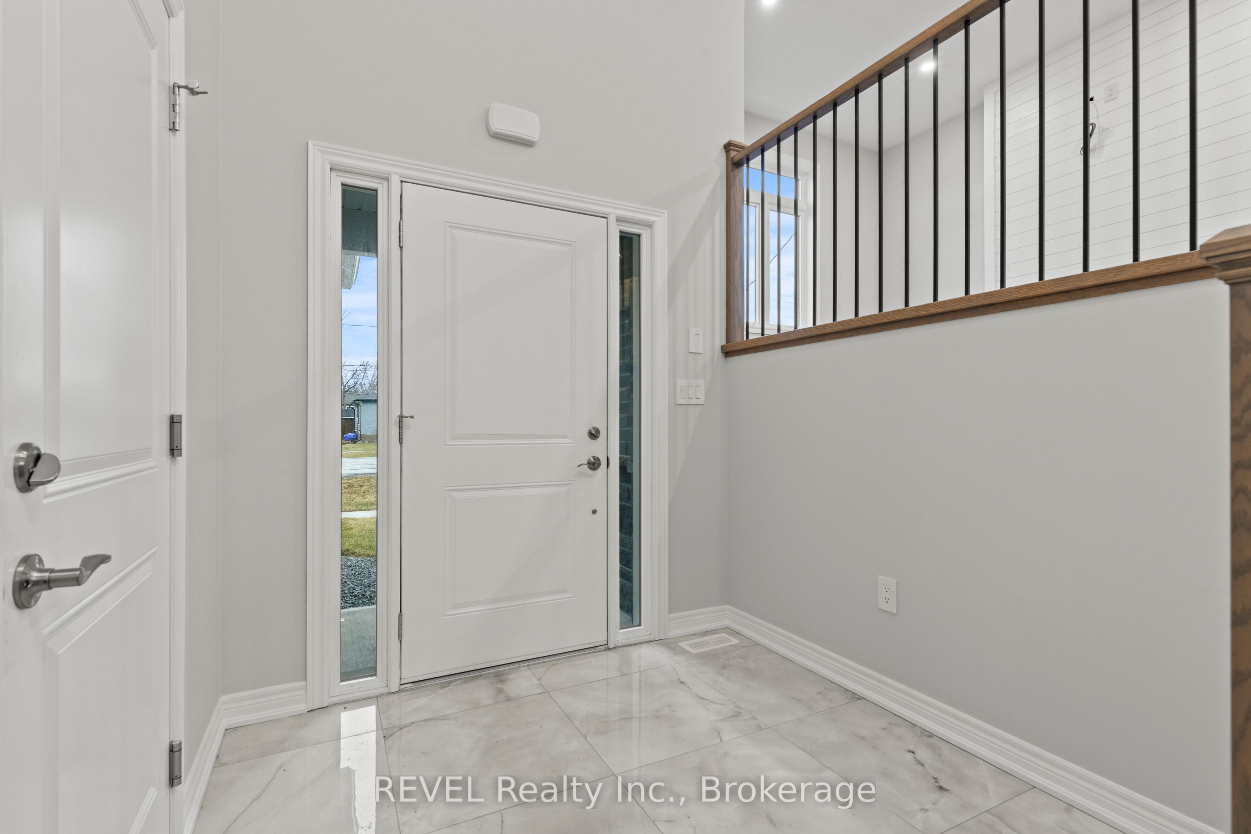 735 Dominion Road, Fort Erie, ON L2A 1G9 photo 5