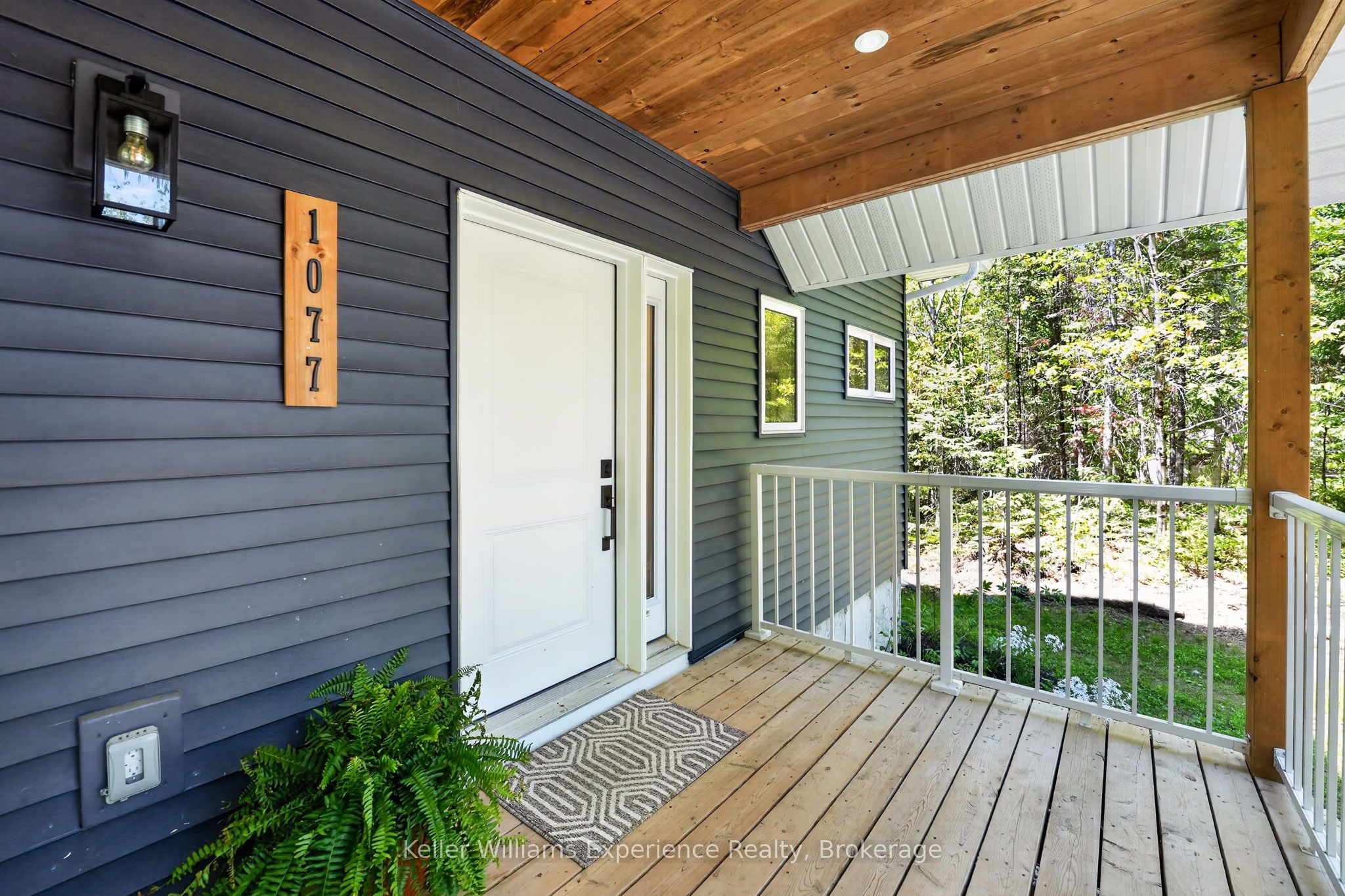 1077 Holiday Park Drive, Bracebridge, ON P1L 1W9 photo 5