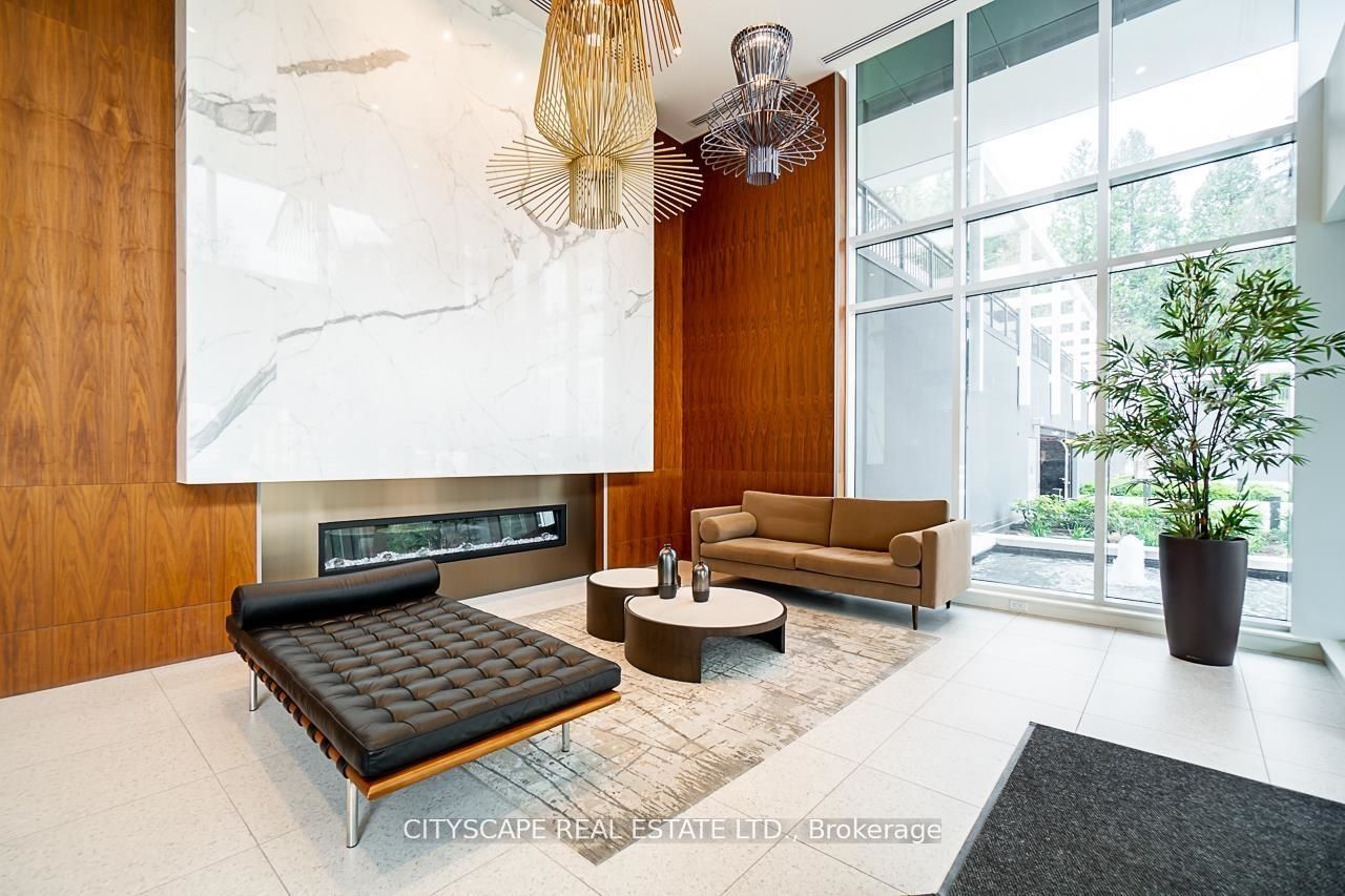 585 Austin Avenue 1907, Out of Area, BC V3K 0G6 photo 4