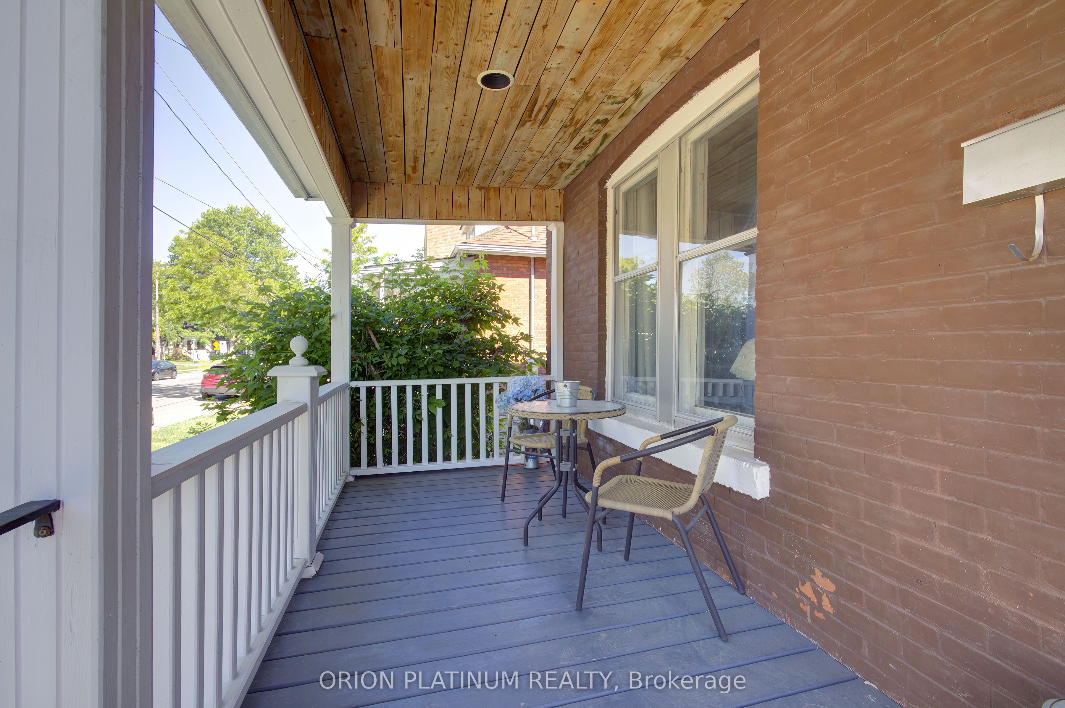 164 Catharine Avenue E, Brantford, ON N3T 1Y7 photo 3