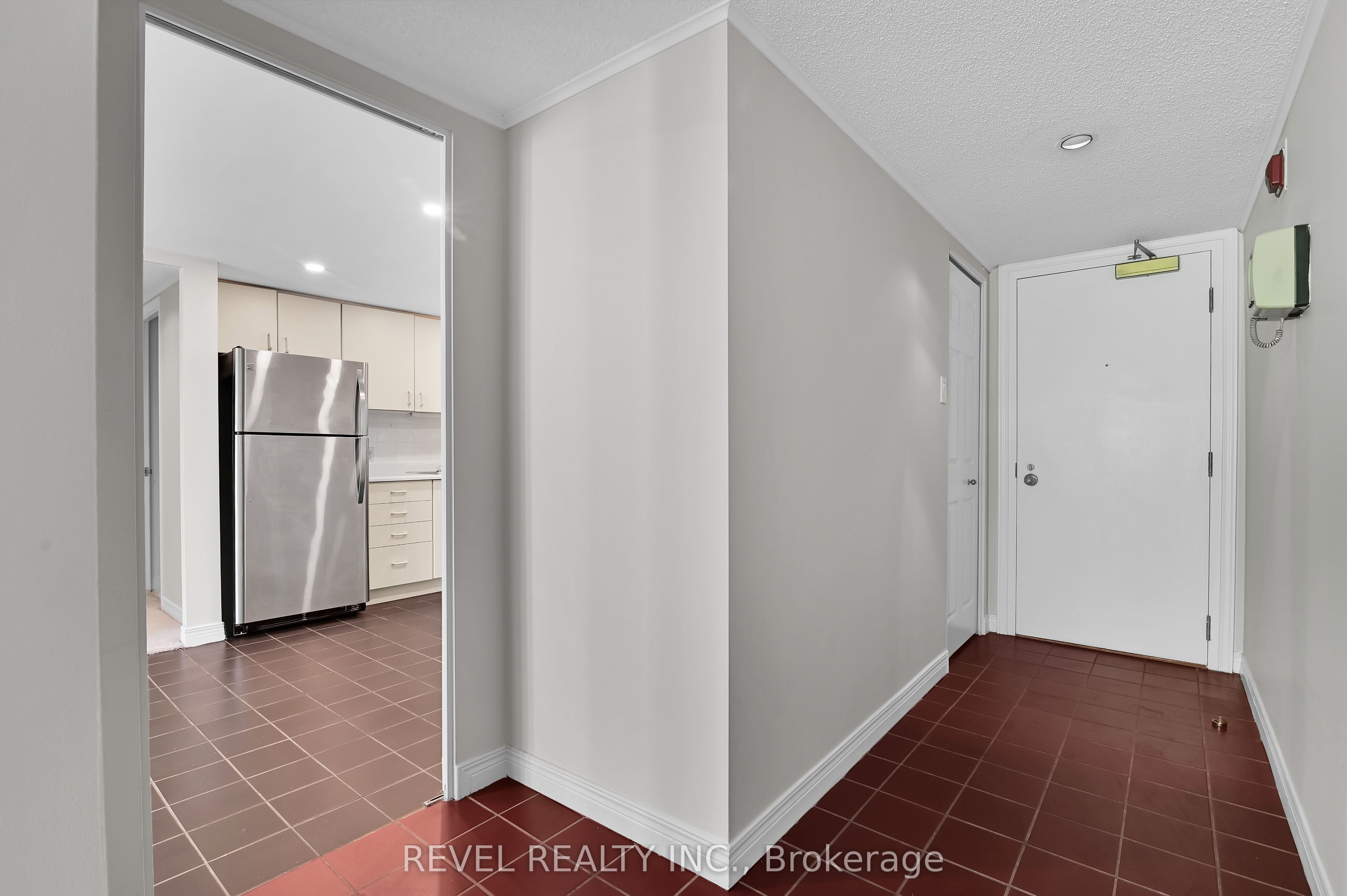 15 Murray Street 301, Lower Town - Sandy Hill, ON K1N 9M5 photo 3