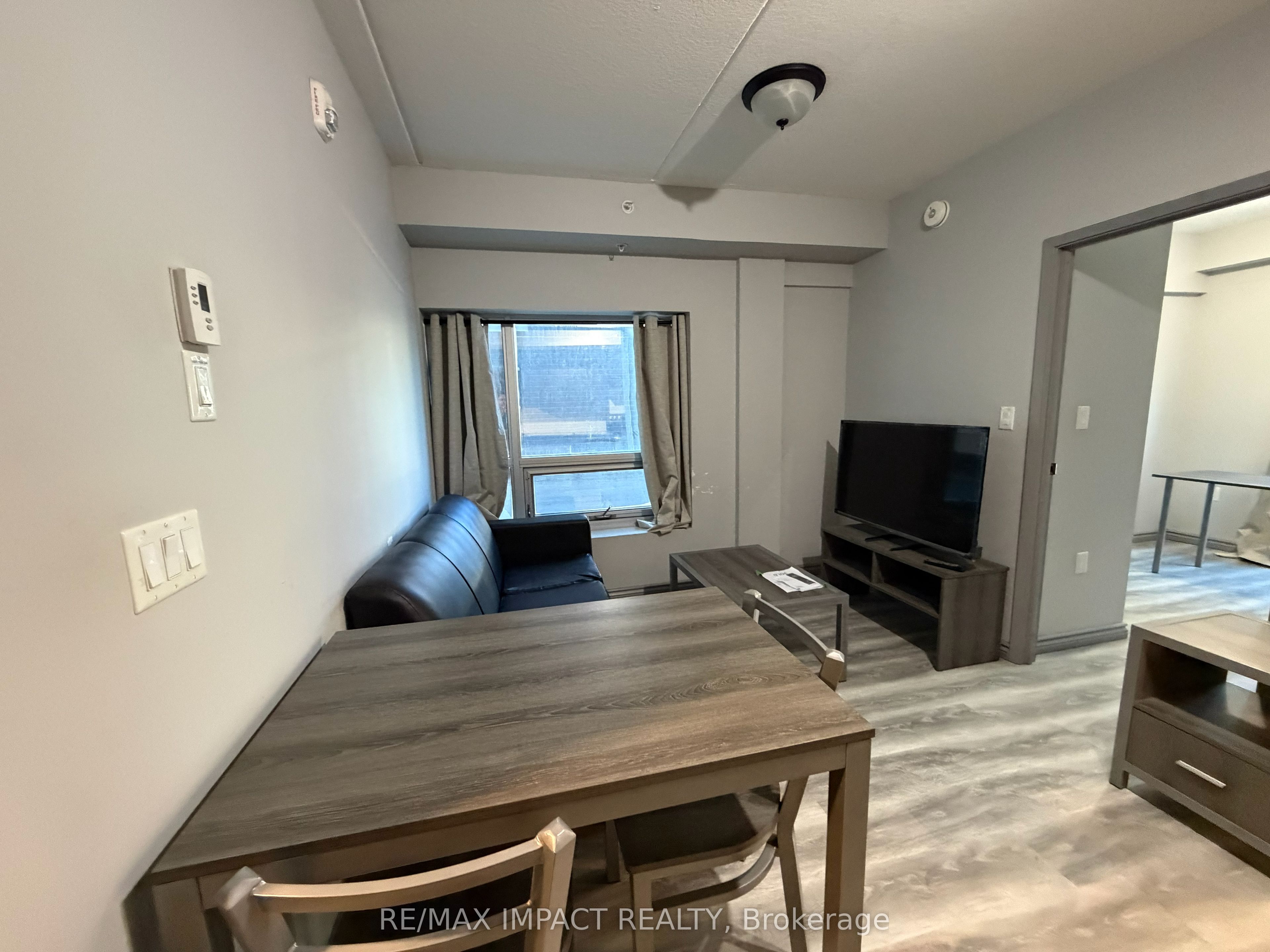 275 Larch Street B04, Waterloo, ON N2L 3R2 photo 5
