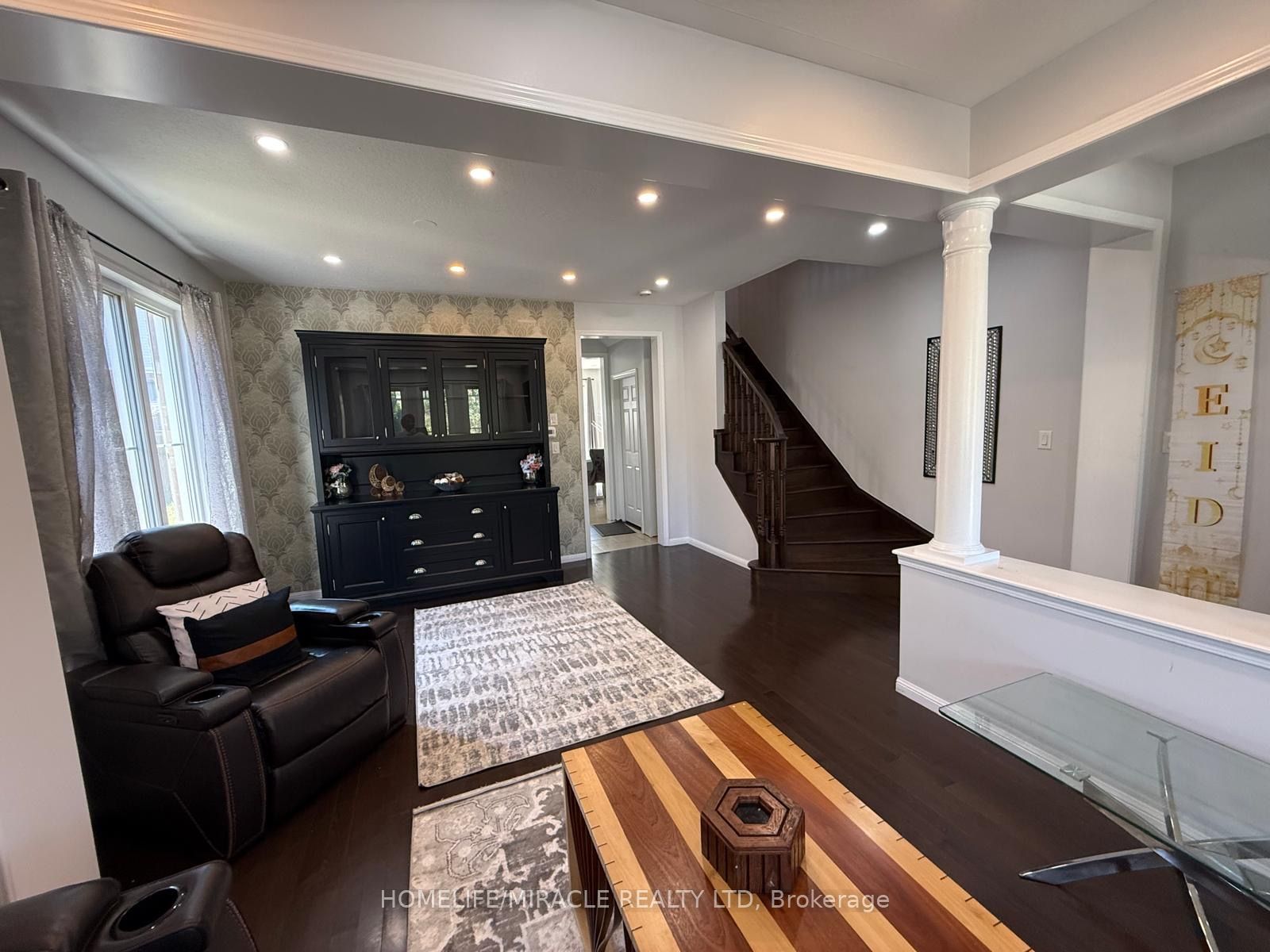 23 Dalton Drive, Cambridge, ON N3C 0E7 photo 4