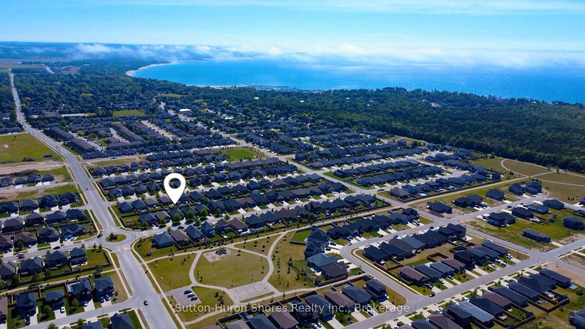 404 Devonshire Road, Saugeen Shores, ON N0H 2C3 photo 2