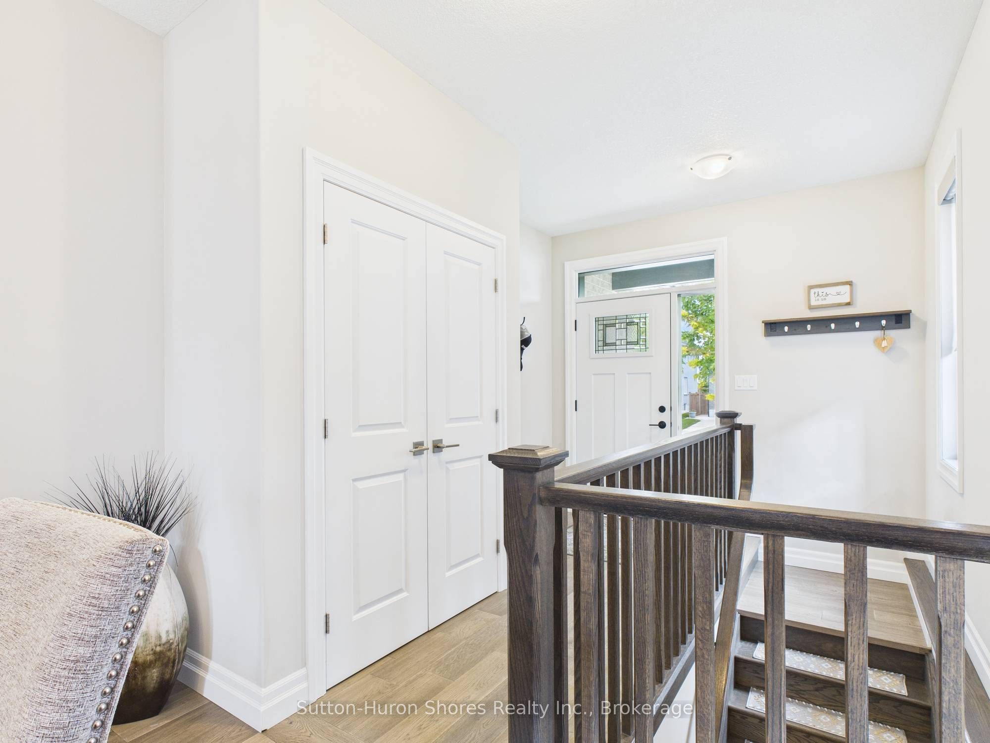 404 Devonshire Road, Saugeen Shores, ON N0H 2C3 photo 4